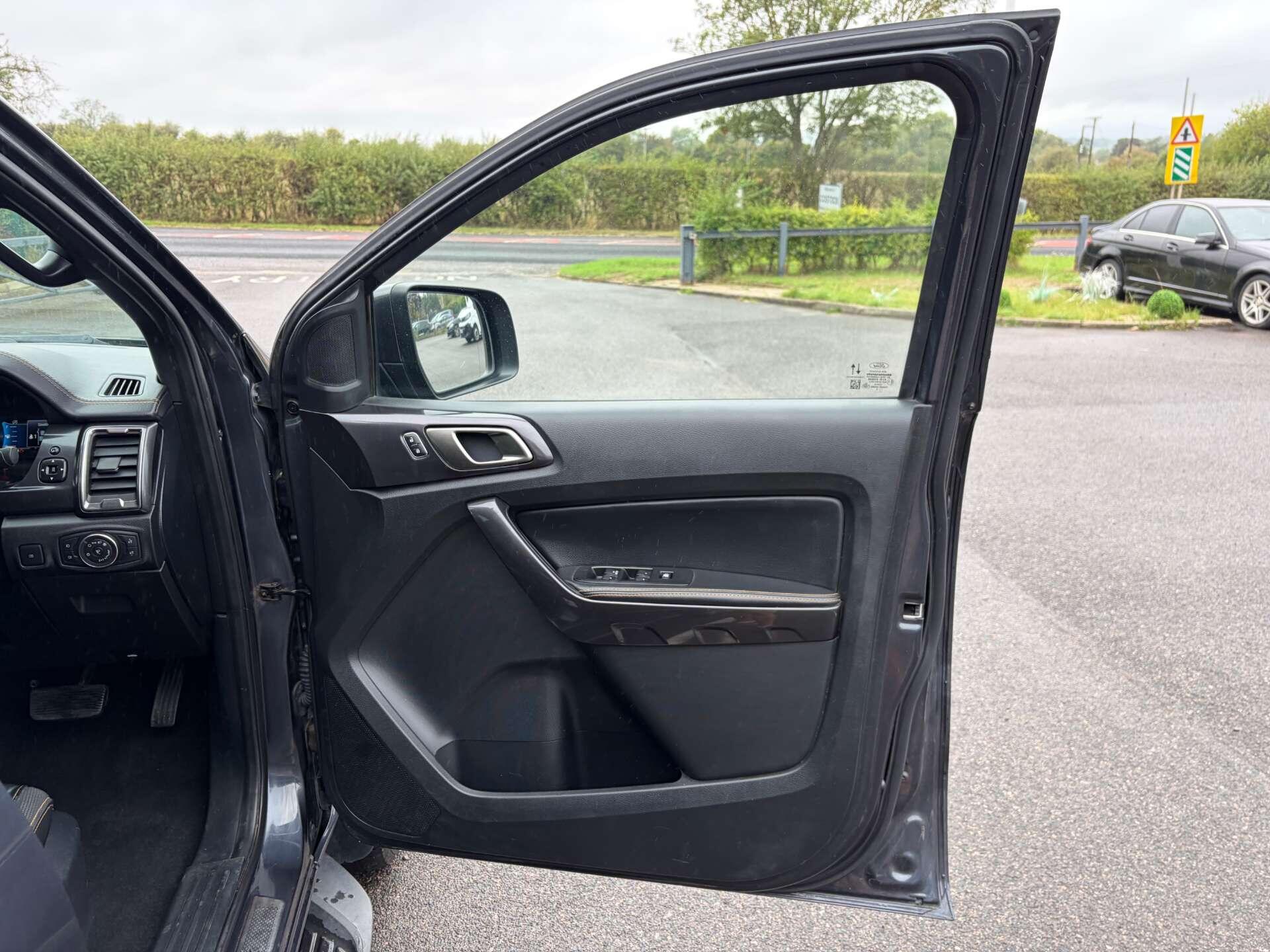 Ford Ranger view 32