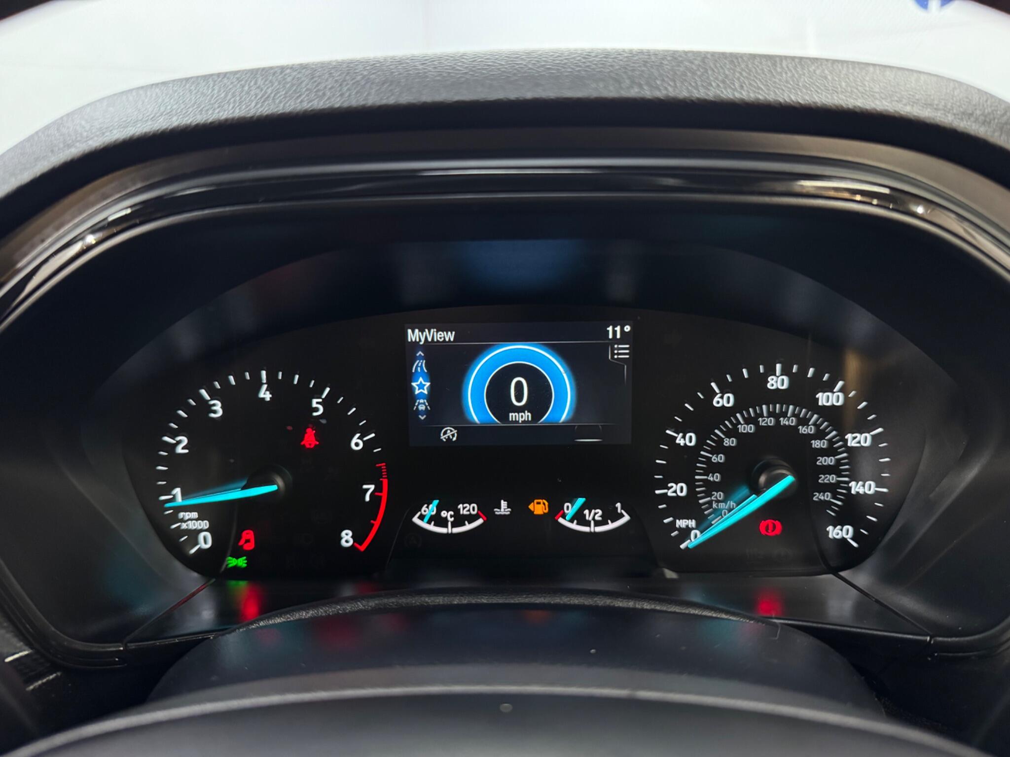 Ford Focus view 32