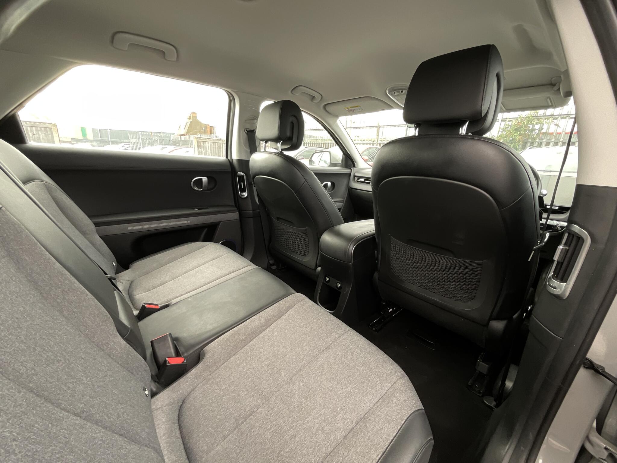 Hyundai Ioniq 5 view 10