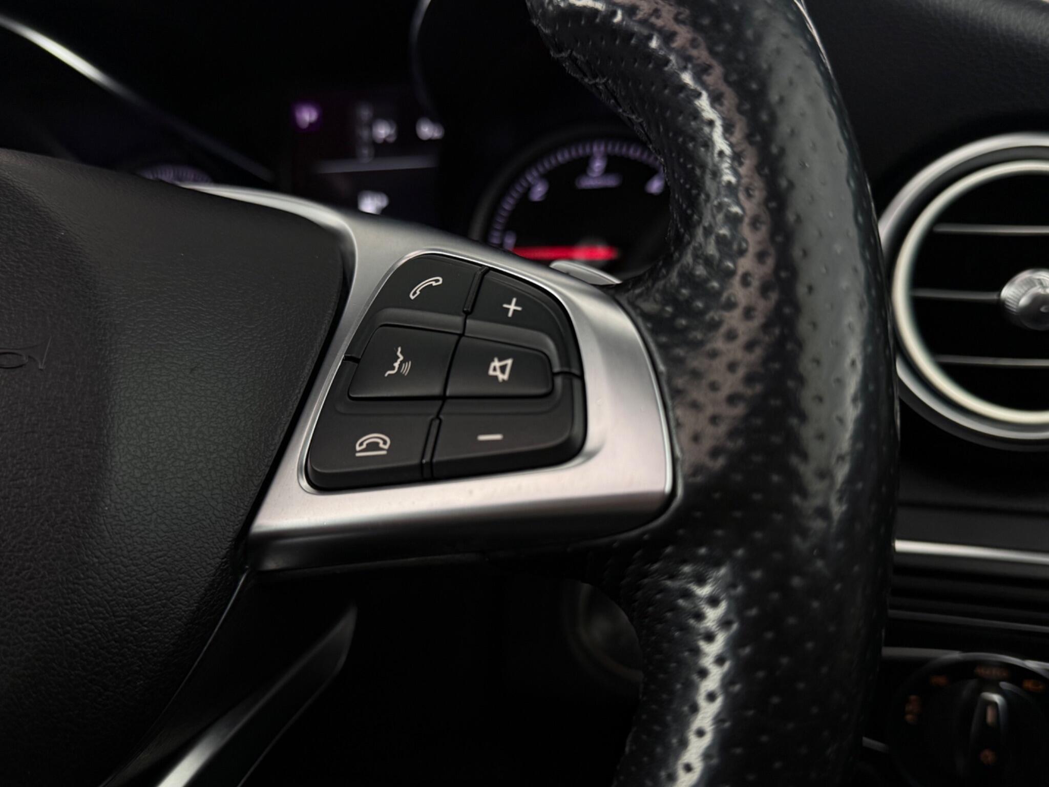 Mercedes-Benz GLC view 17
