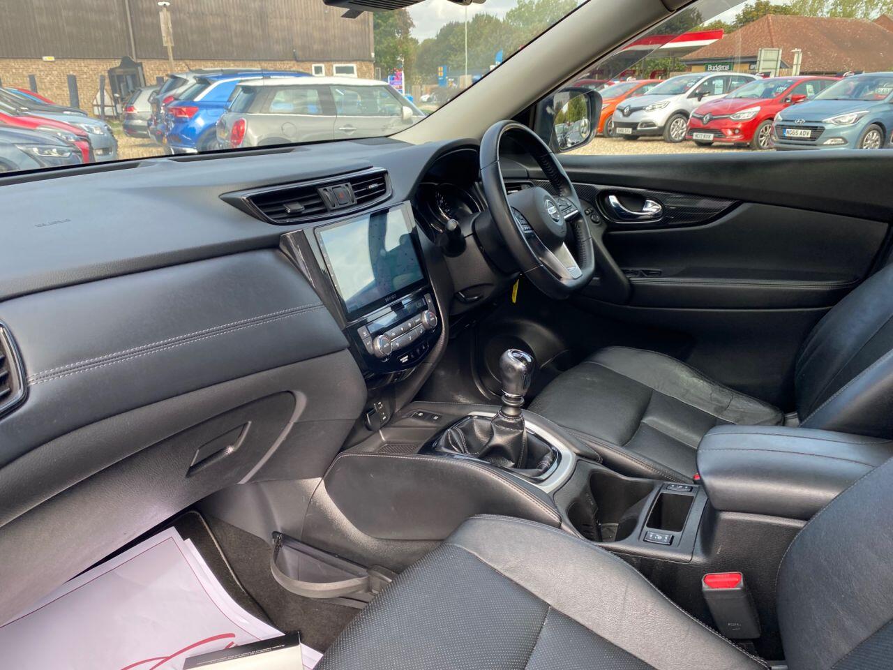 Nissan X-Trail view 15
