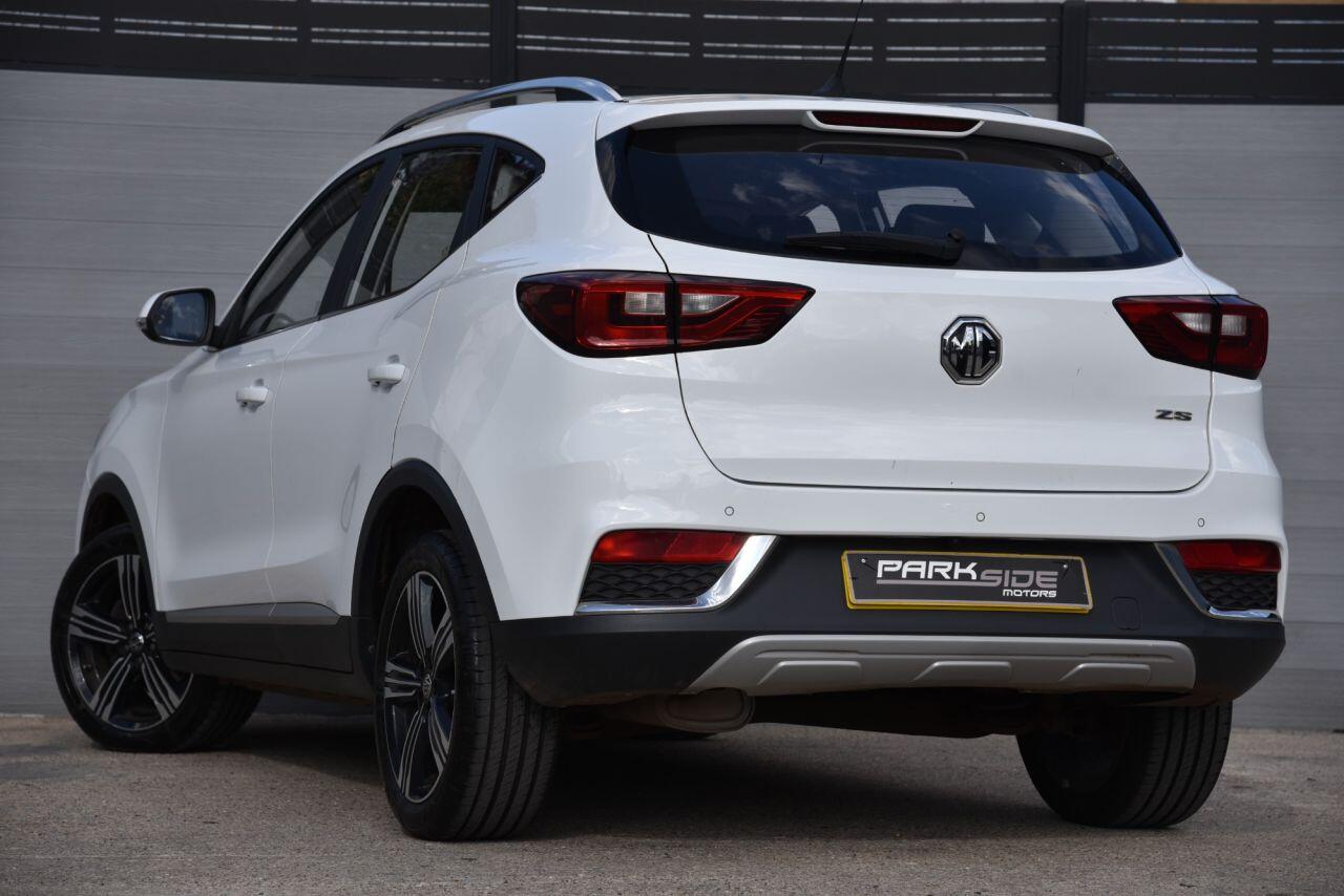 MG MG ZS view 3