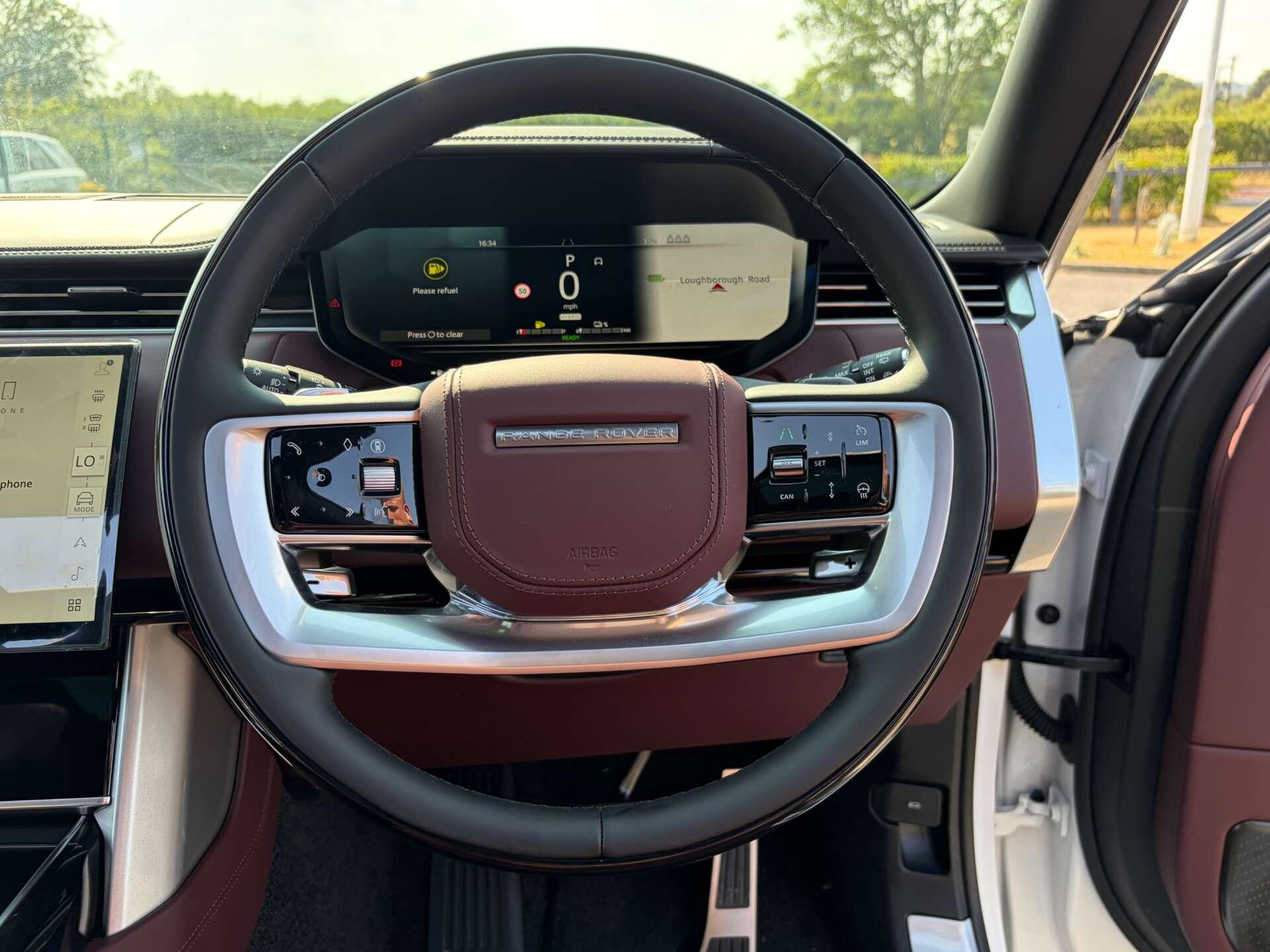 Land Rover Range Rover view 53