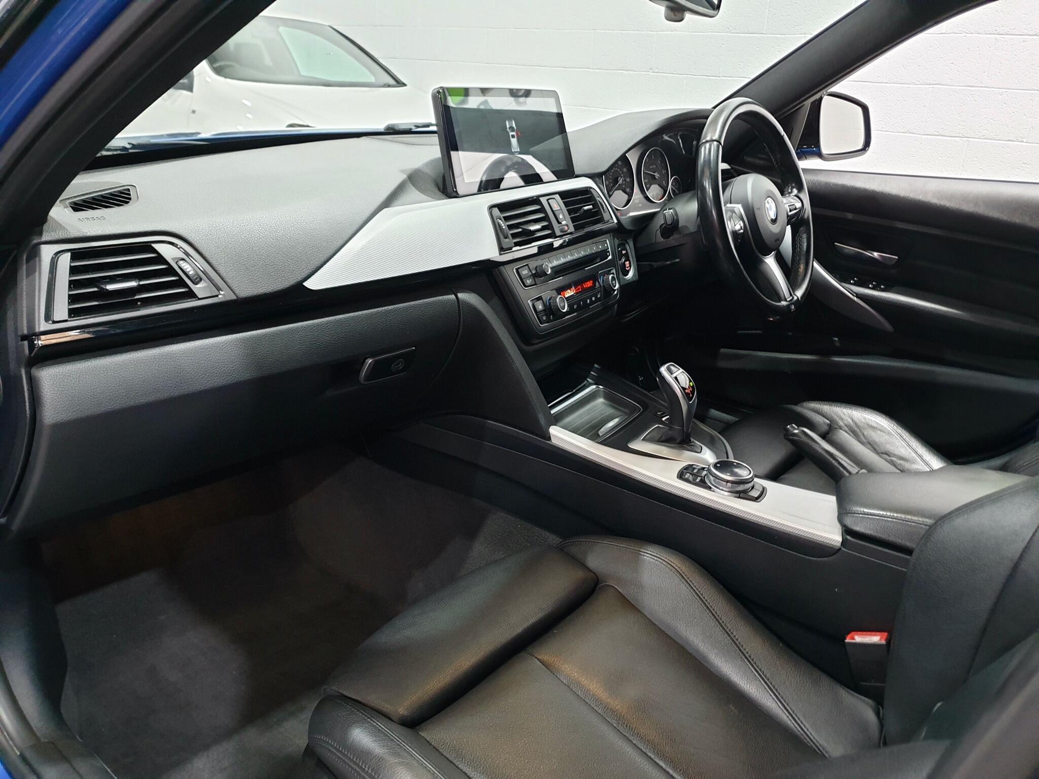 BMW 3 Series view 53