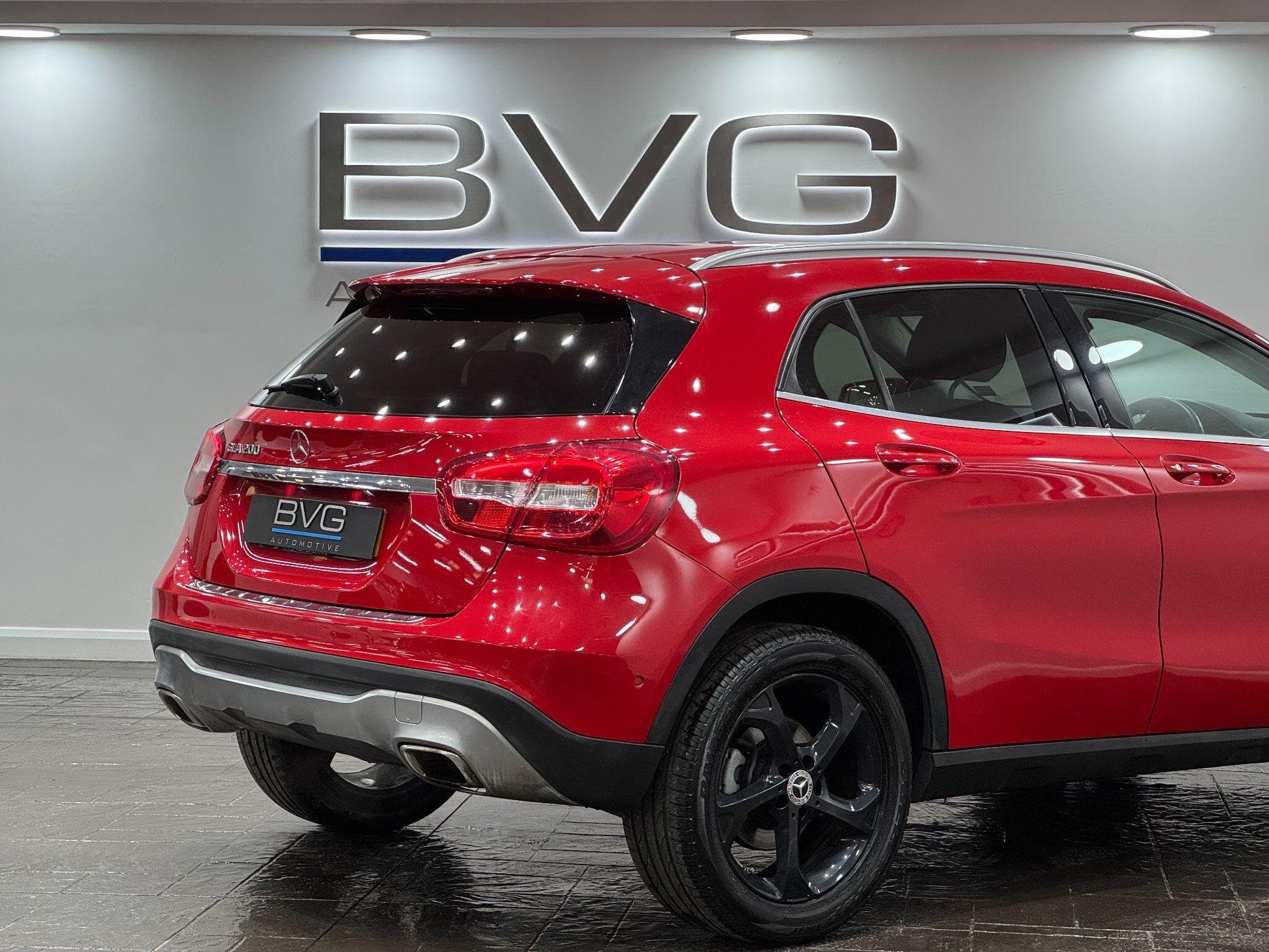 Mercedes-Benz GLA view 21