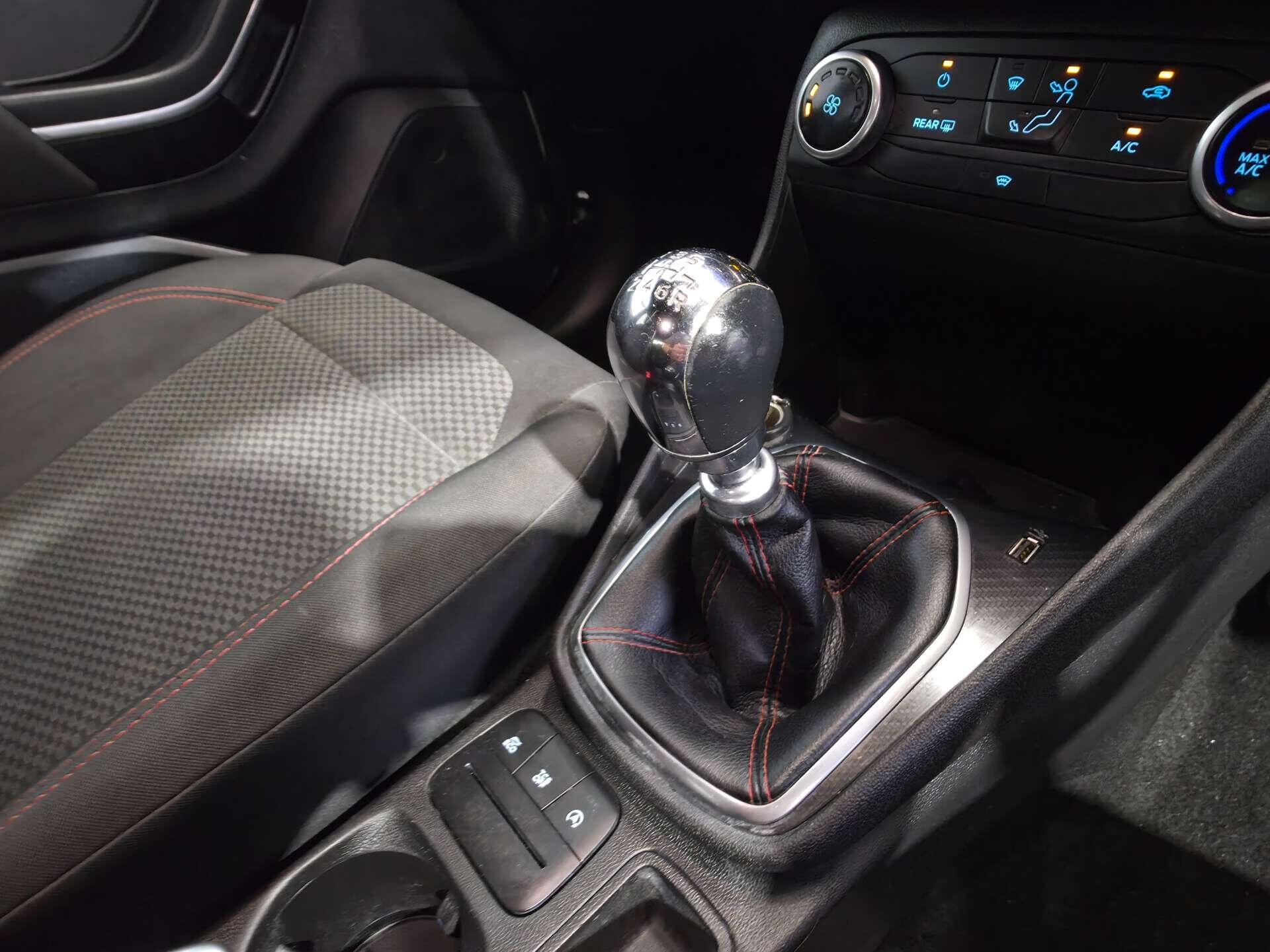 Ford Fiesta view 33