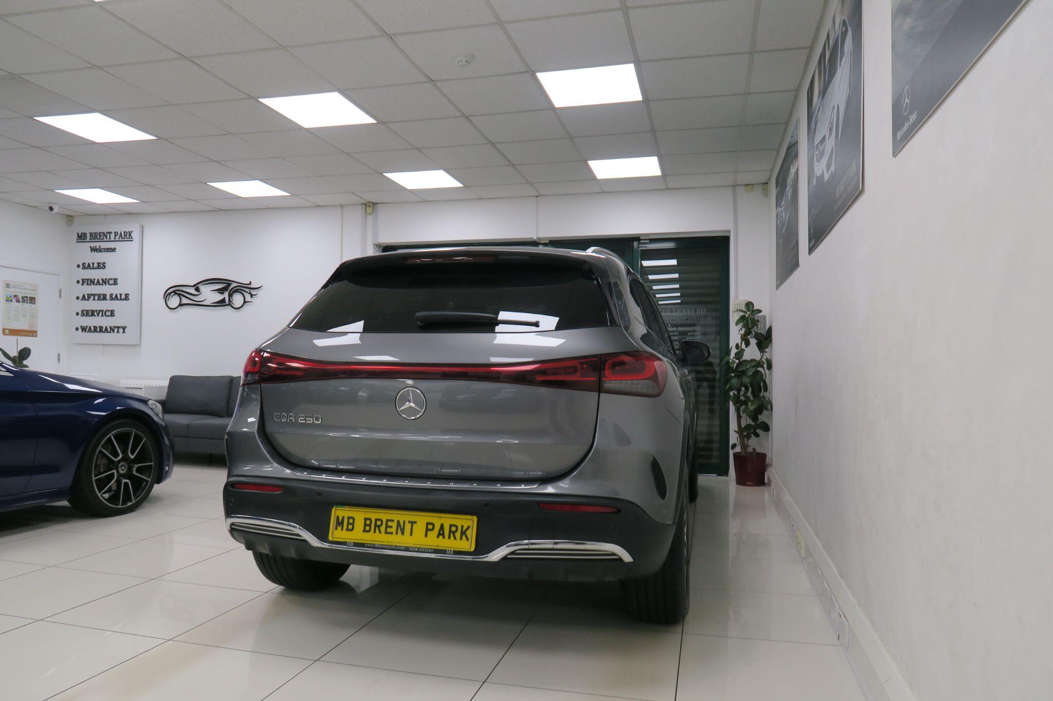 Mercedes-Benz Eqa view 7