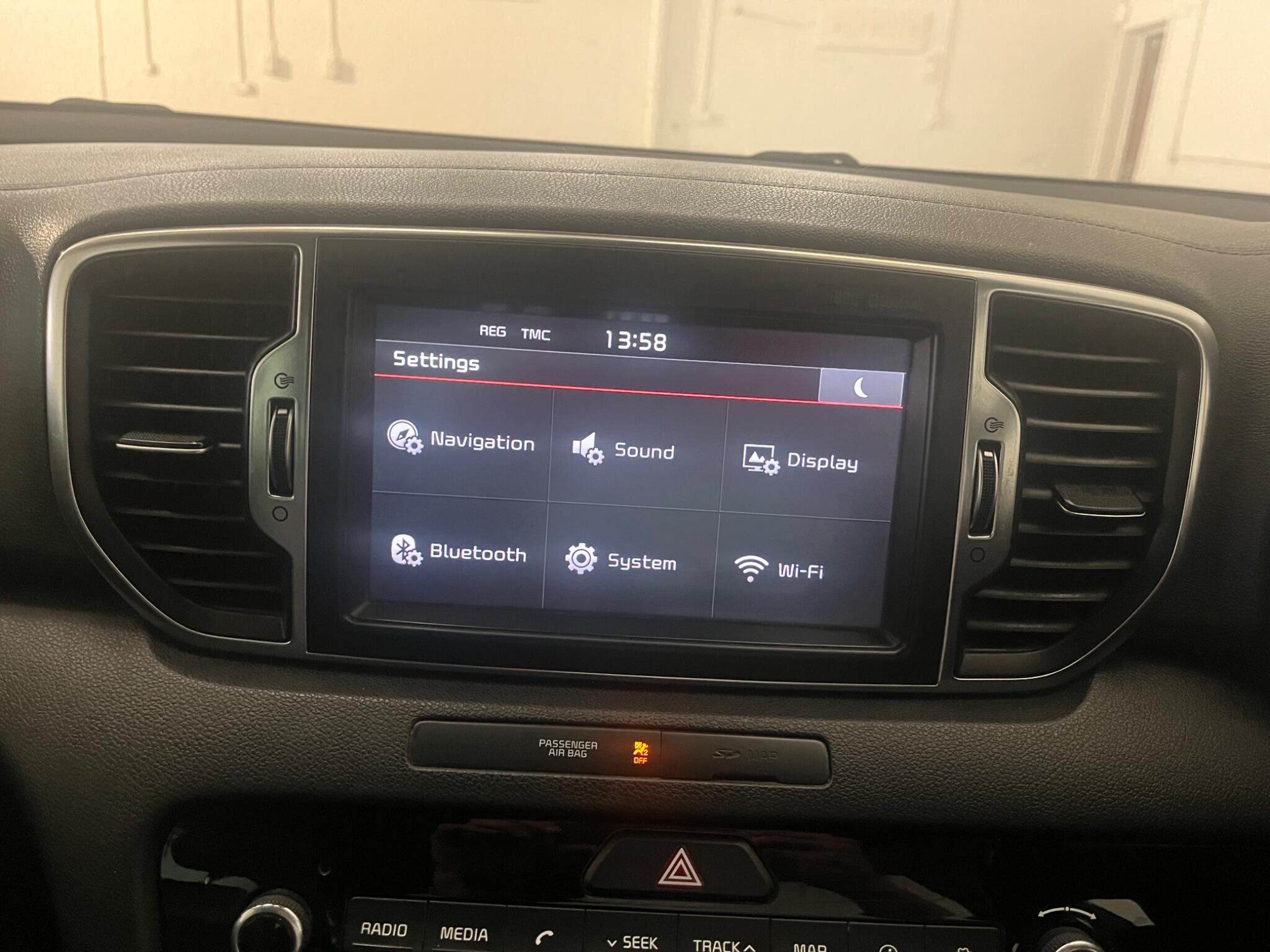 2016 Kia Sportage image 38