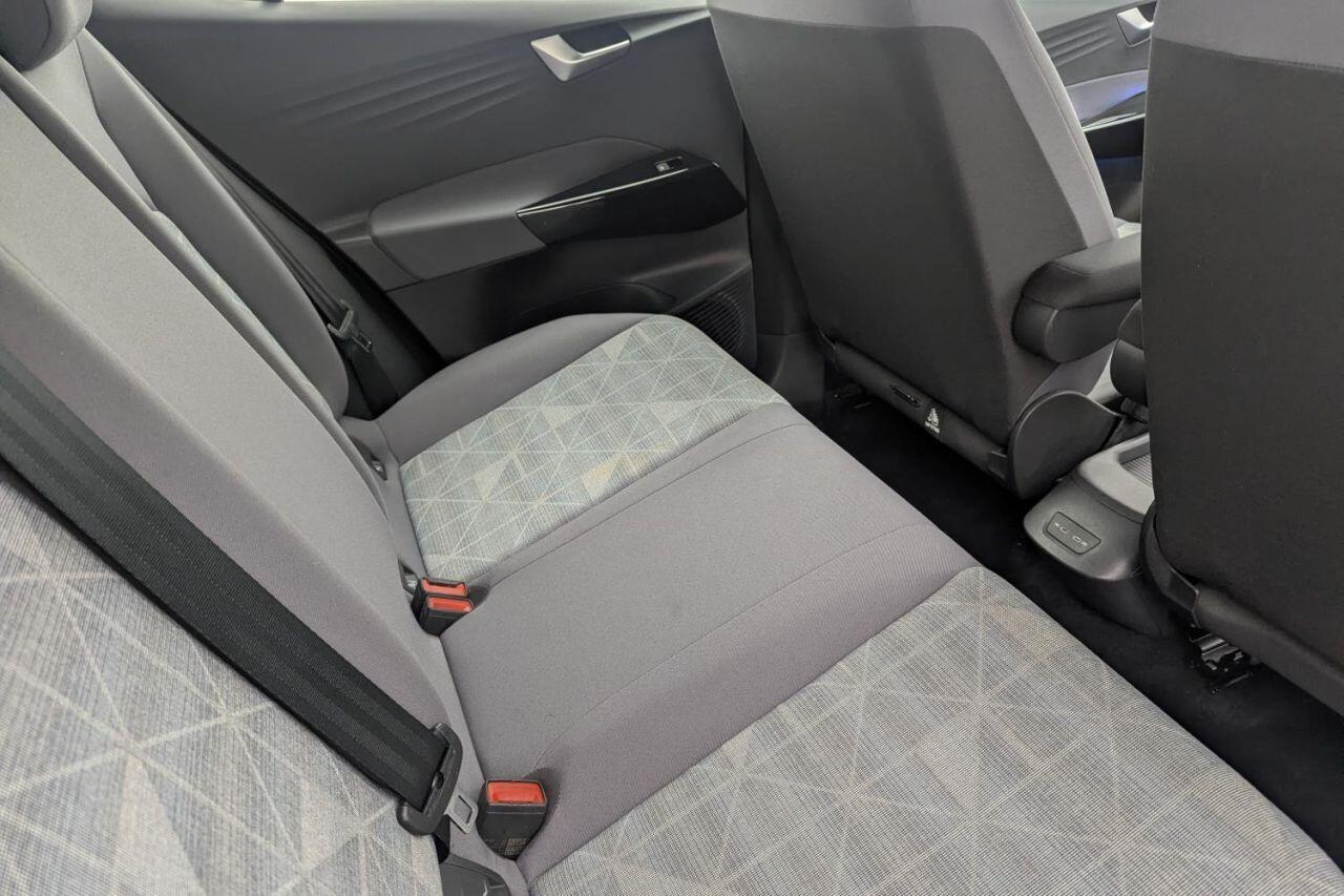 Volkswagen ID.3 view 18