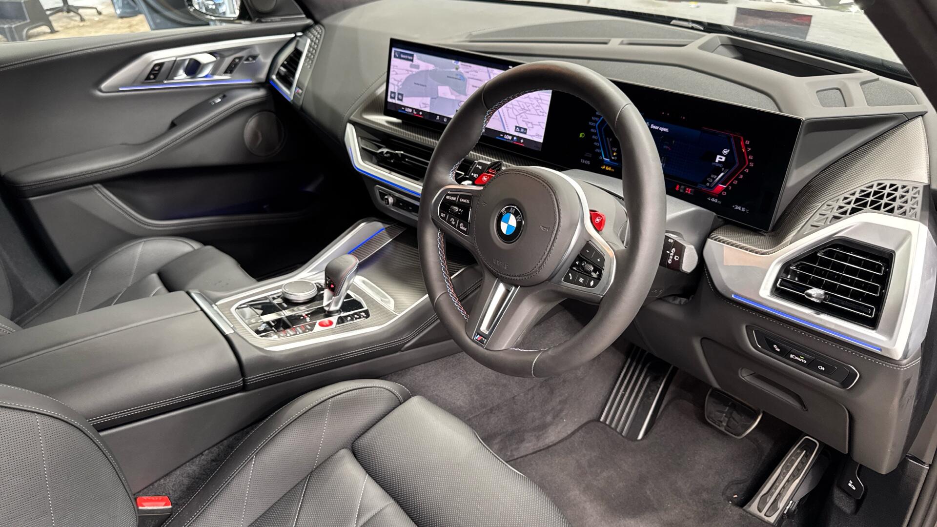 BMW XM view 10