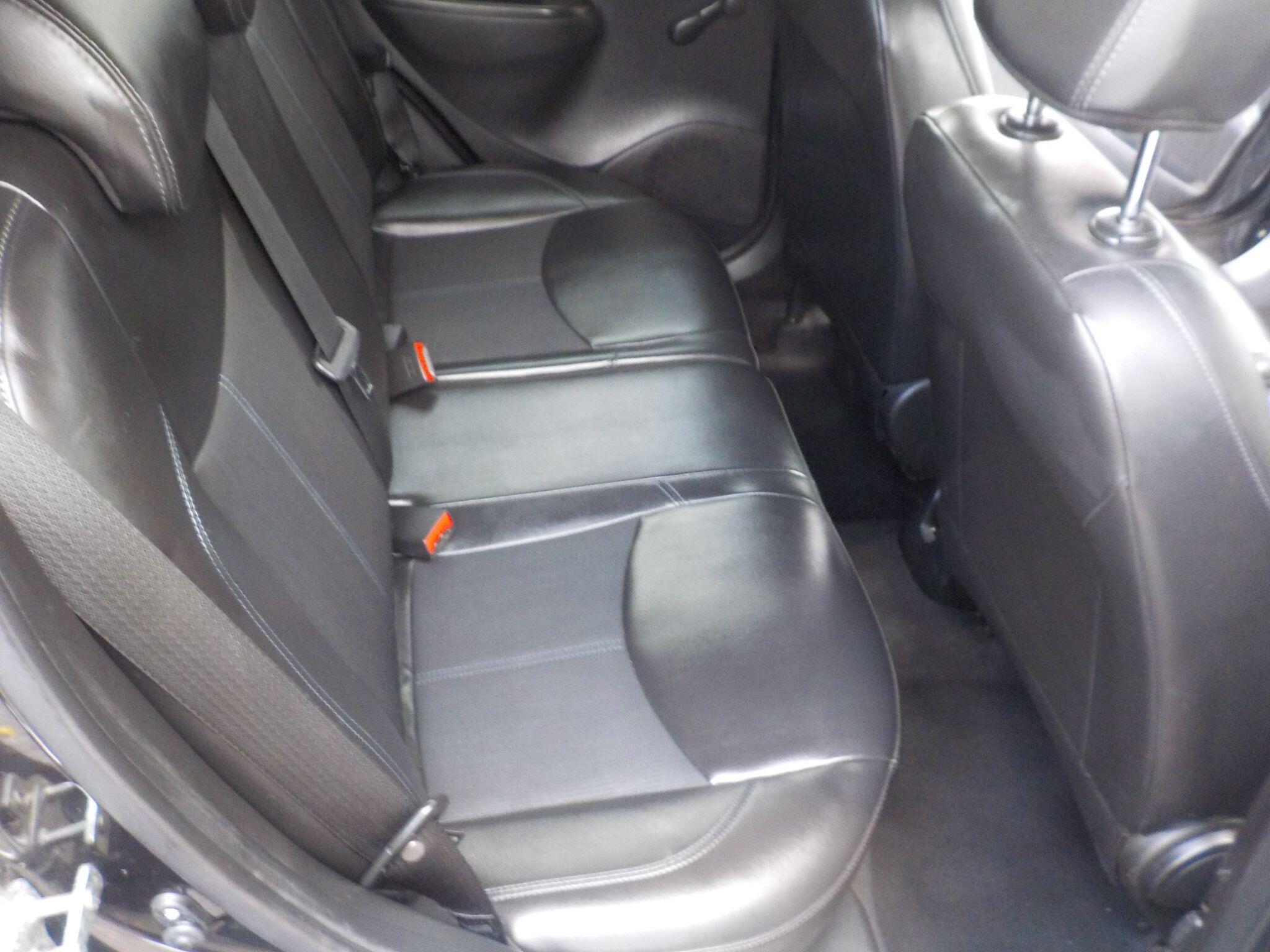 Vauxhall Viva 1.0i SL Euro 6 5dr