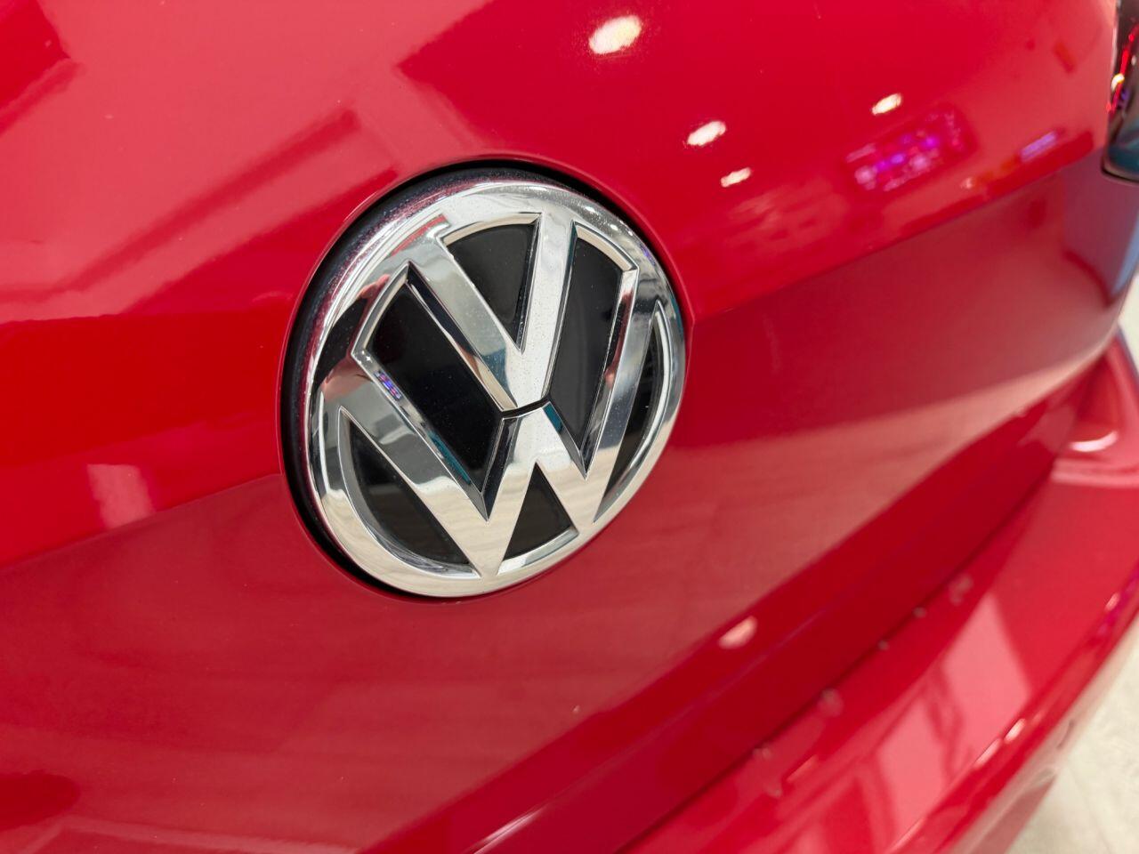 Volkswagen Golf view 27