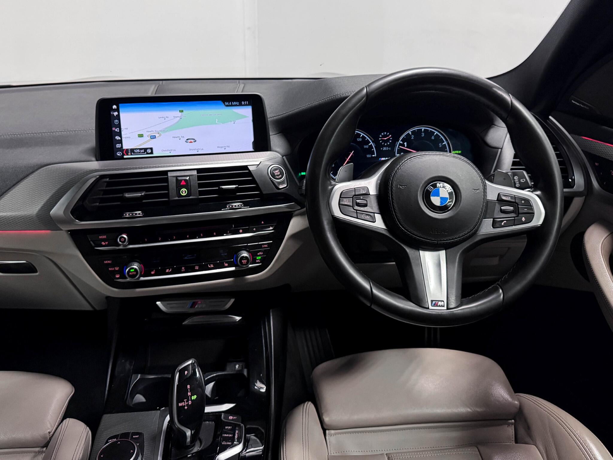 BMW X3 view 16