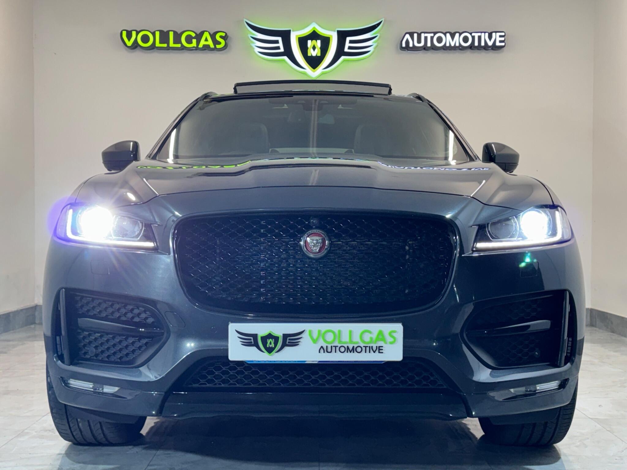 Jaguar F-Pace view 14