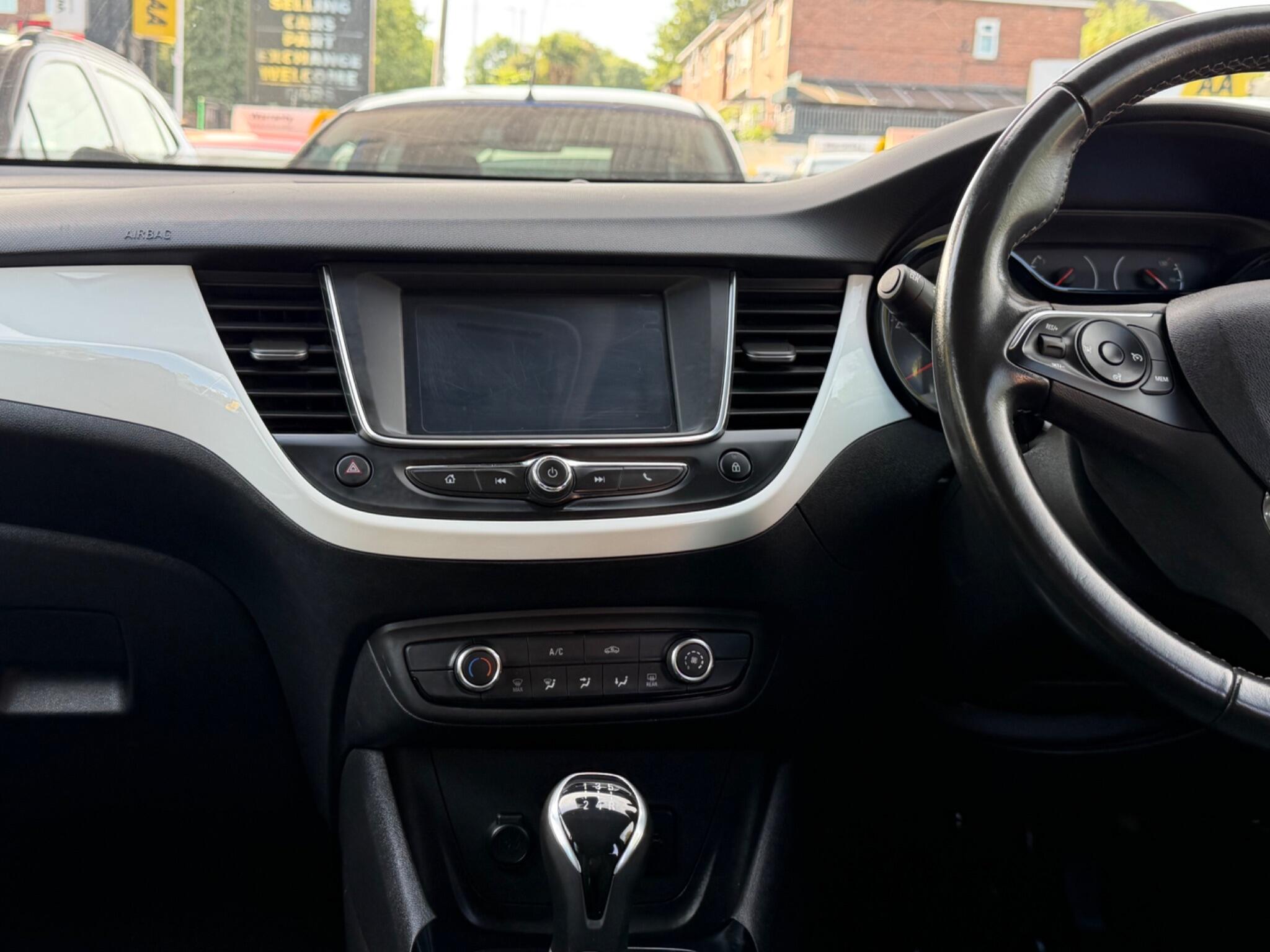 Vauxhall Crossland X view 44
