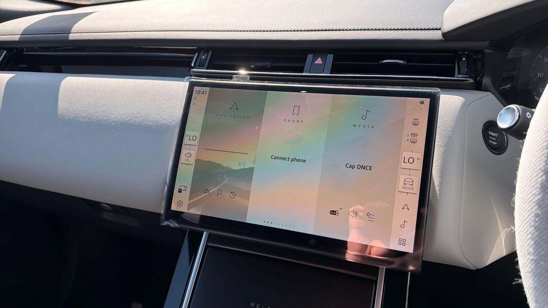 Land Rover Range Rover Velar view 11