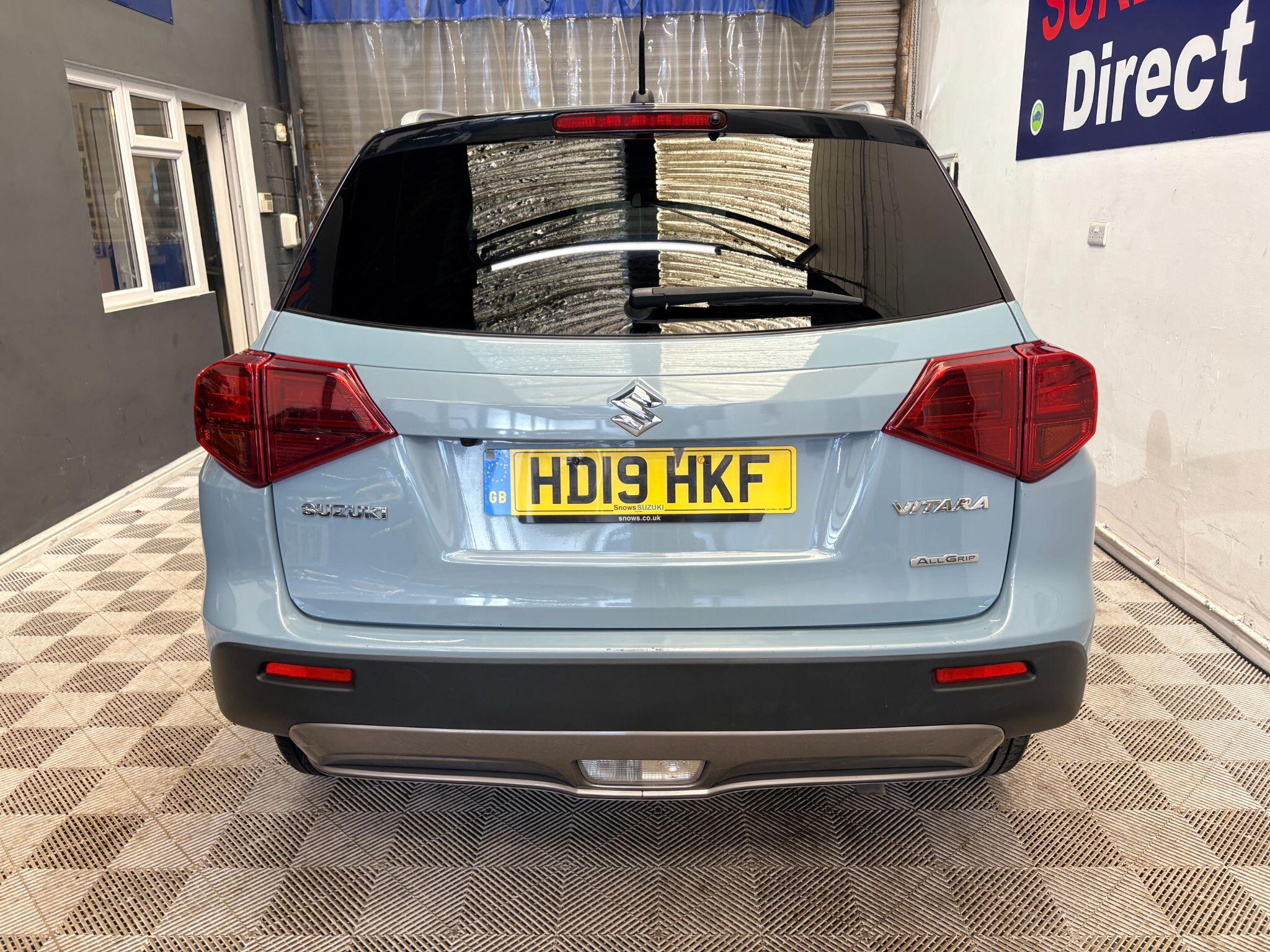 Suzuki Vitara view 5