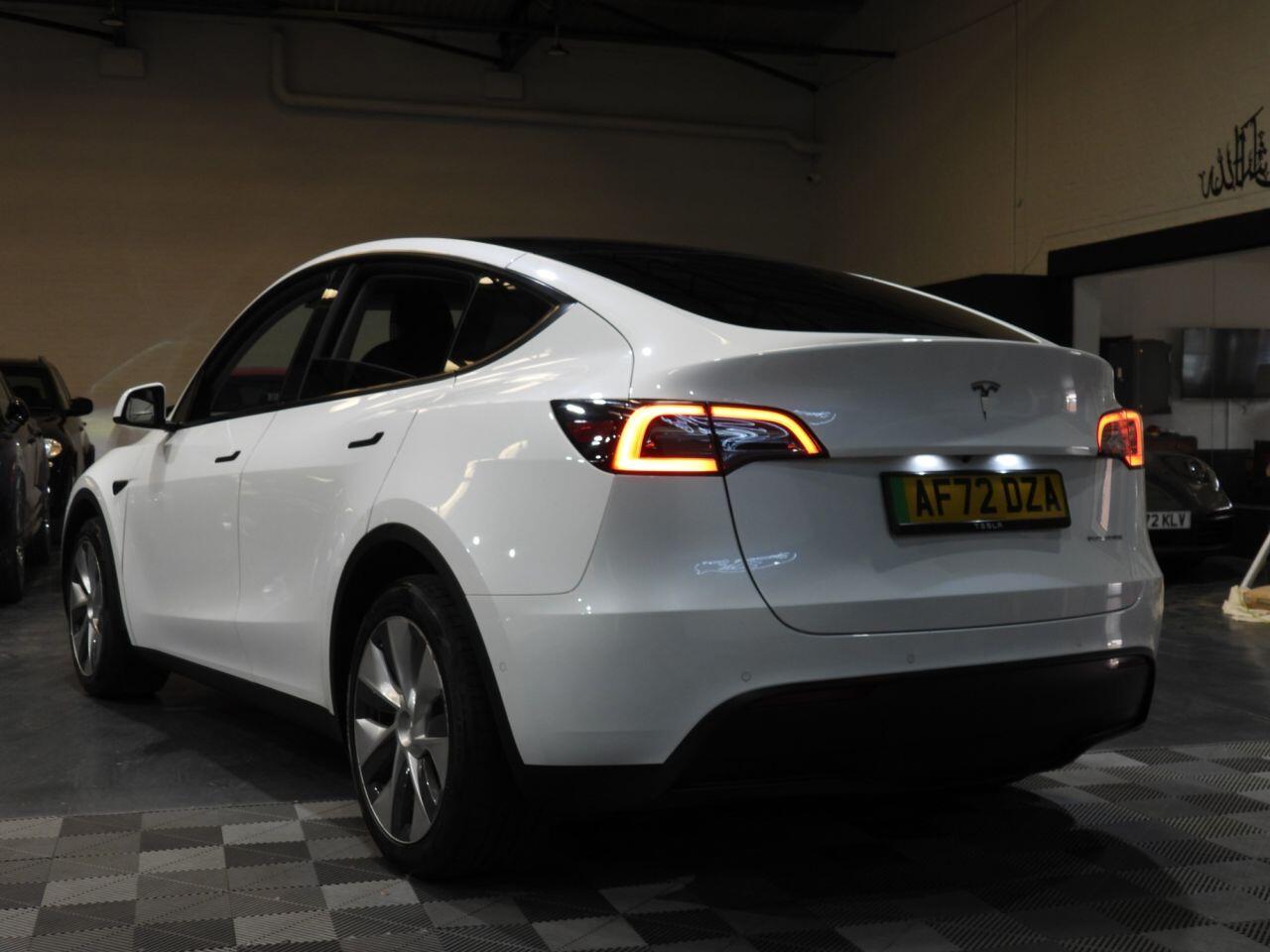 Tesla Model Y view 8