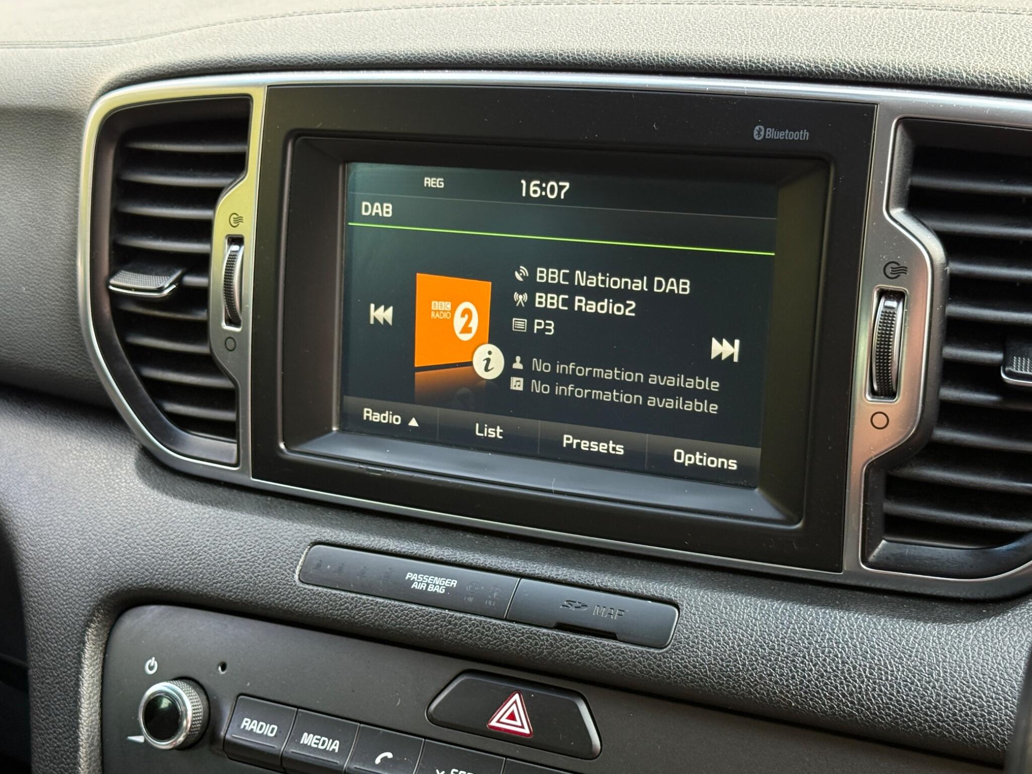 Kia Sportage - Image 55