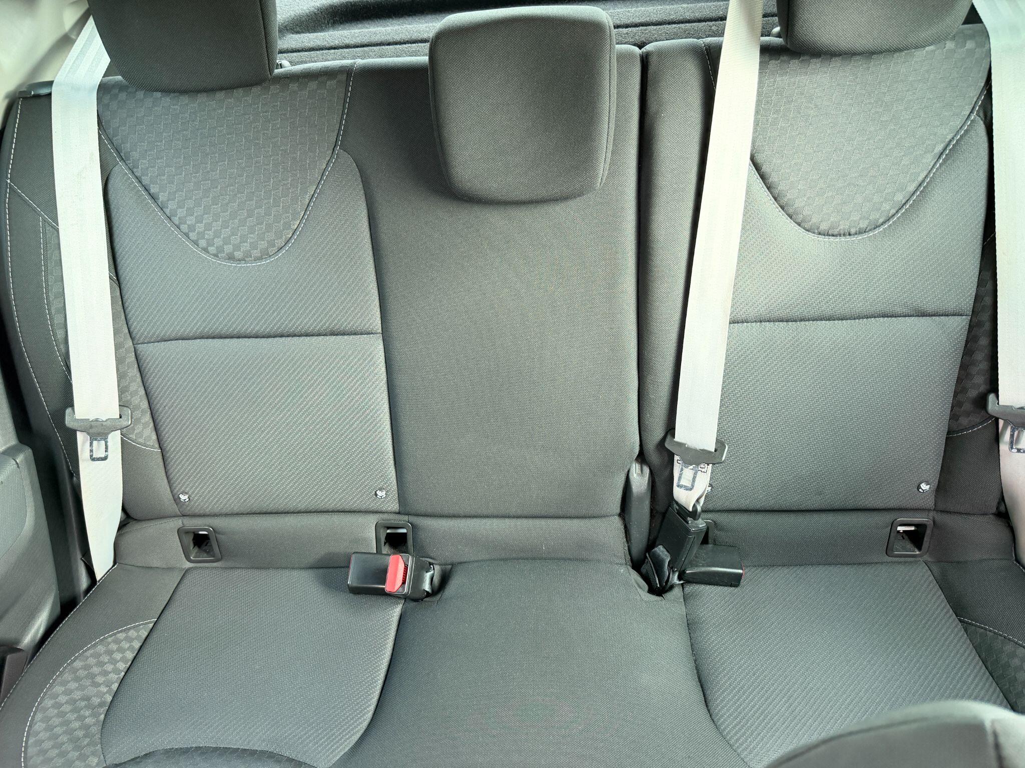 Renault Clio view 33