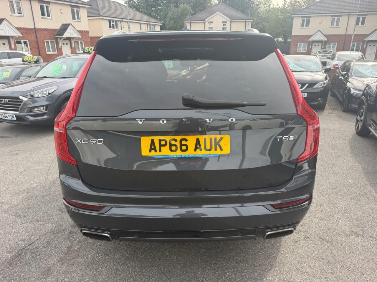 Volvo XC90 view 6