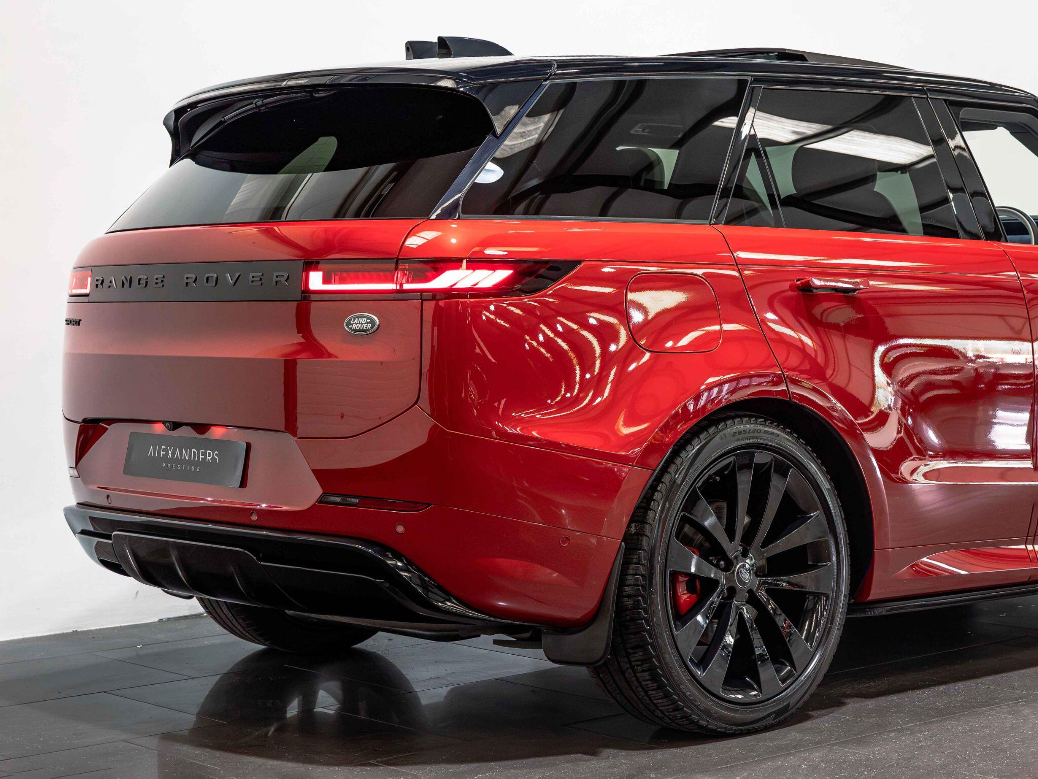 Land Rover Range Rover Sport view 13