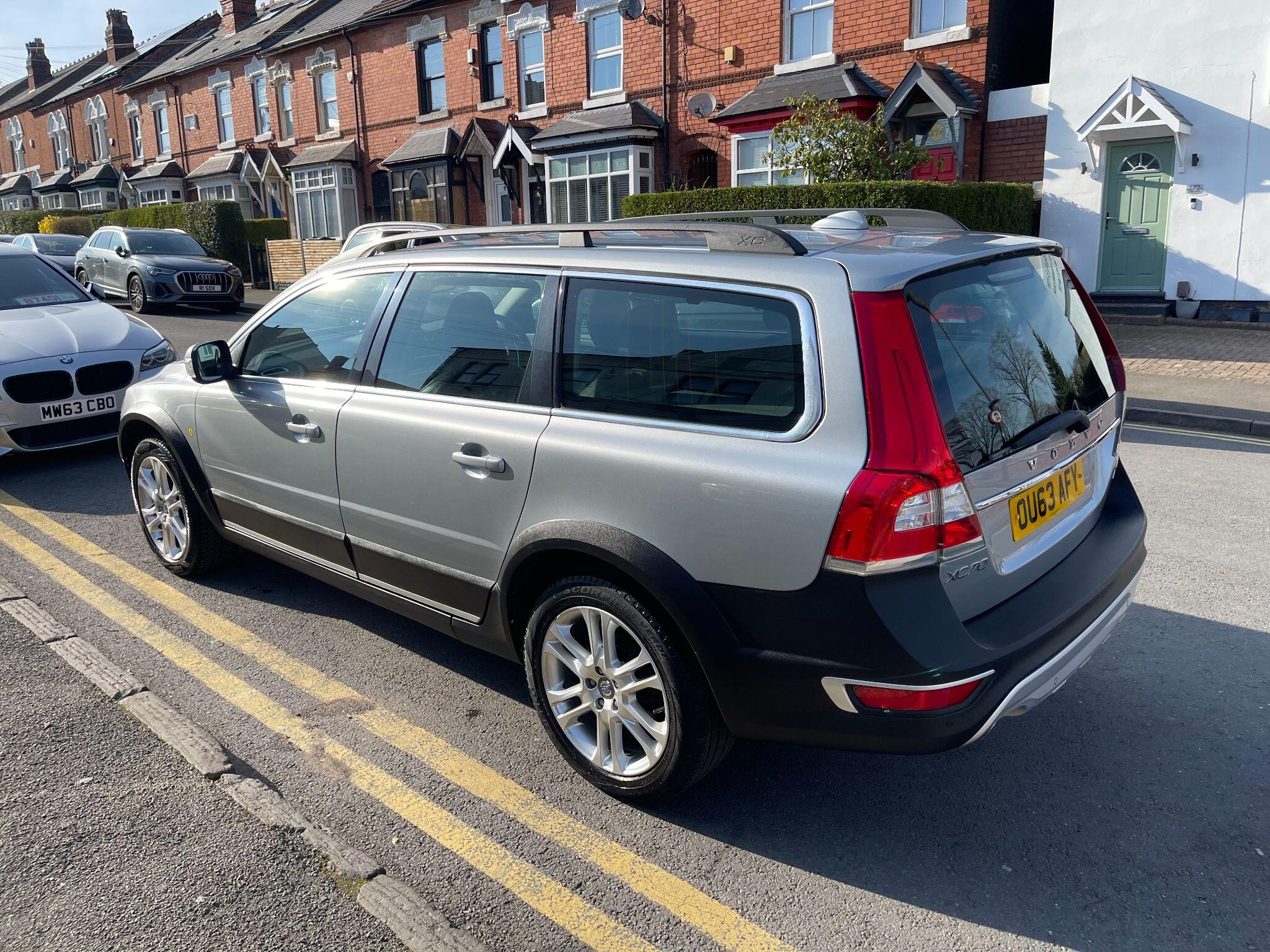 Volvo XC70 view 14
