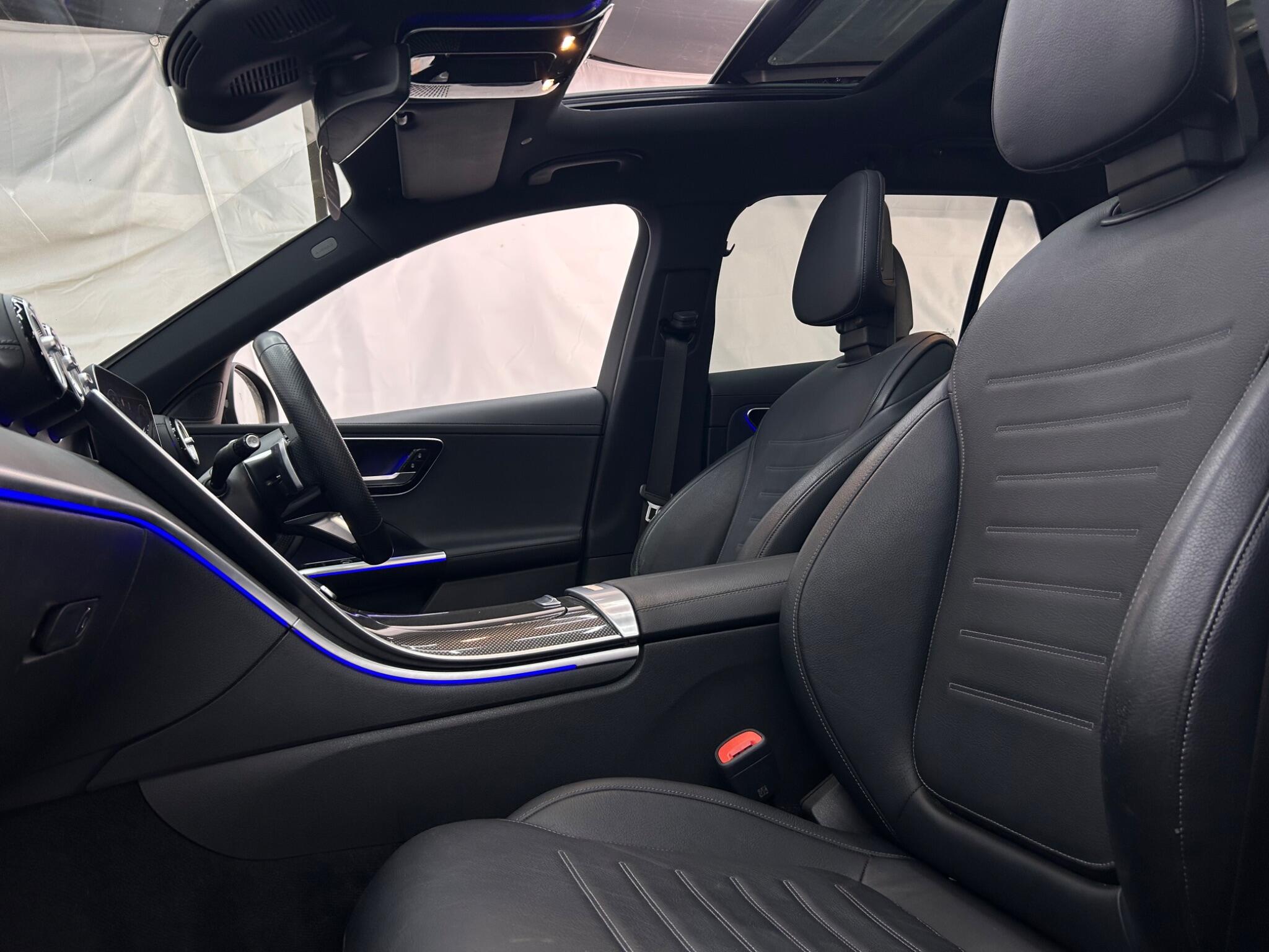 Mercedes-Benz C-Class view 55
