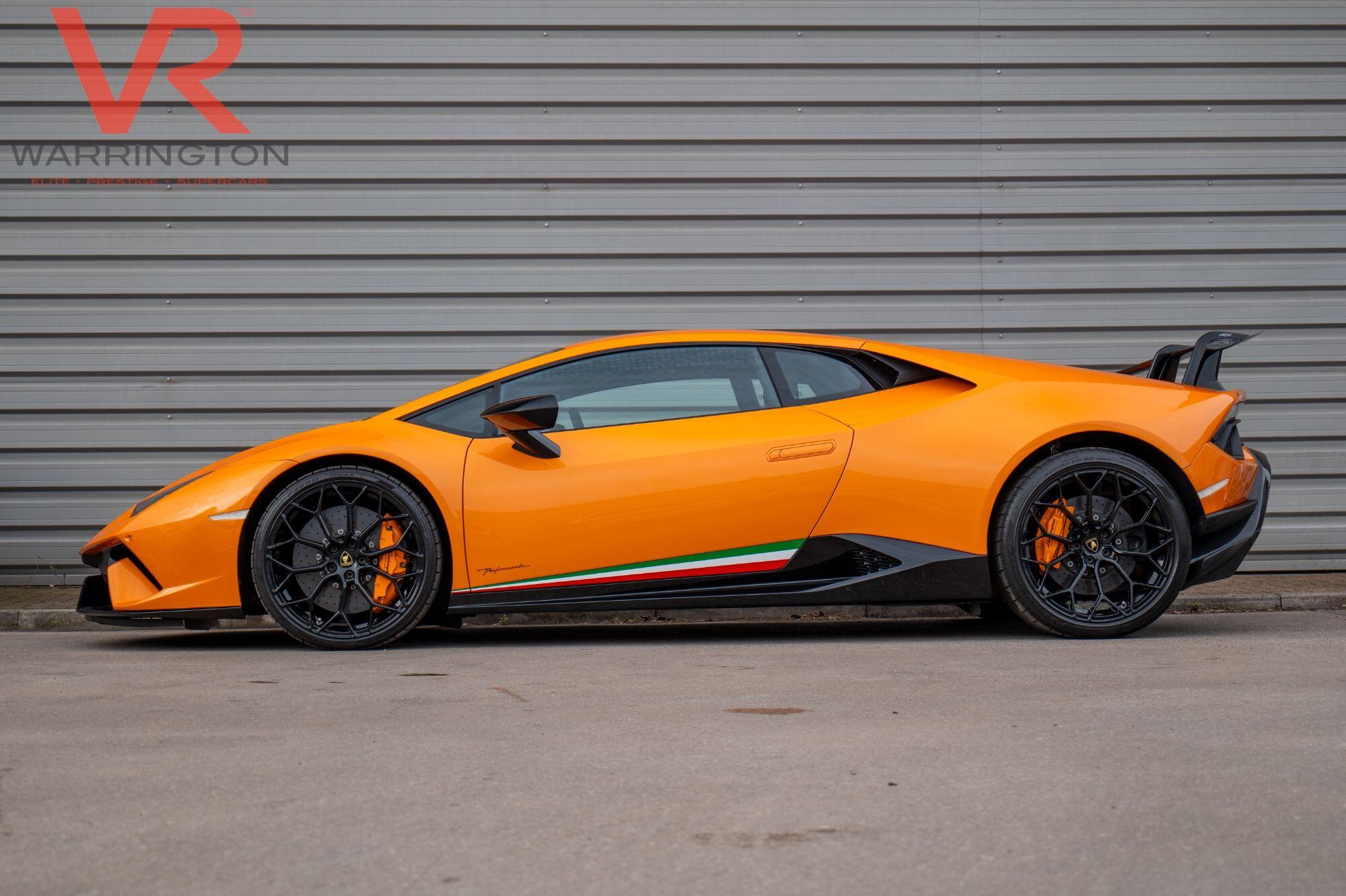 Lamborghini Huracan view 8