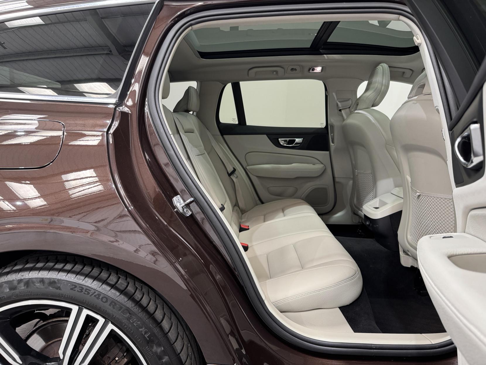 Volvo V60 view 49