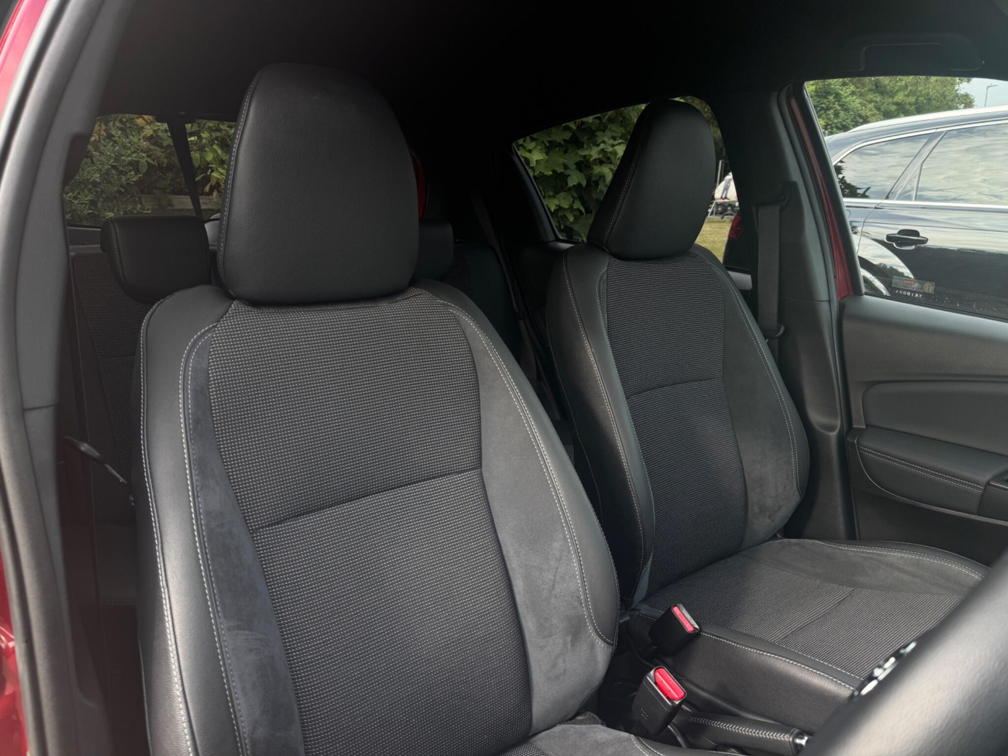 Toyota Yaris view 17