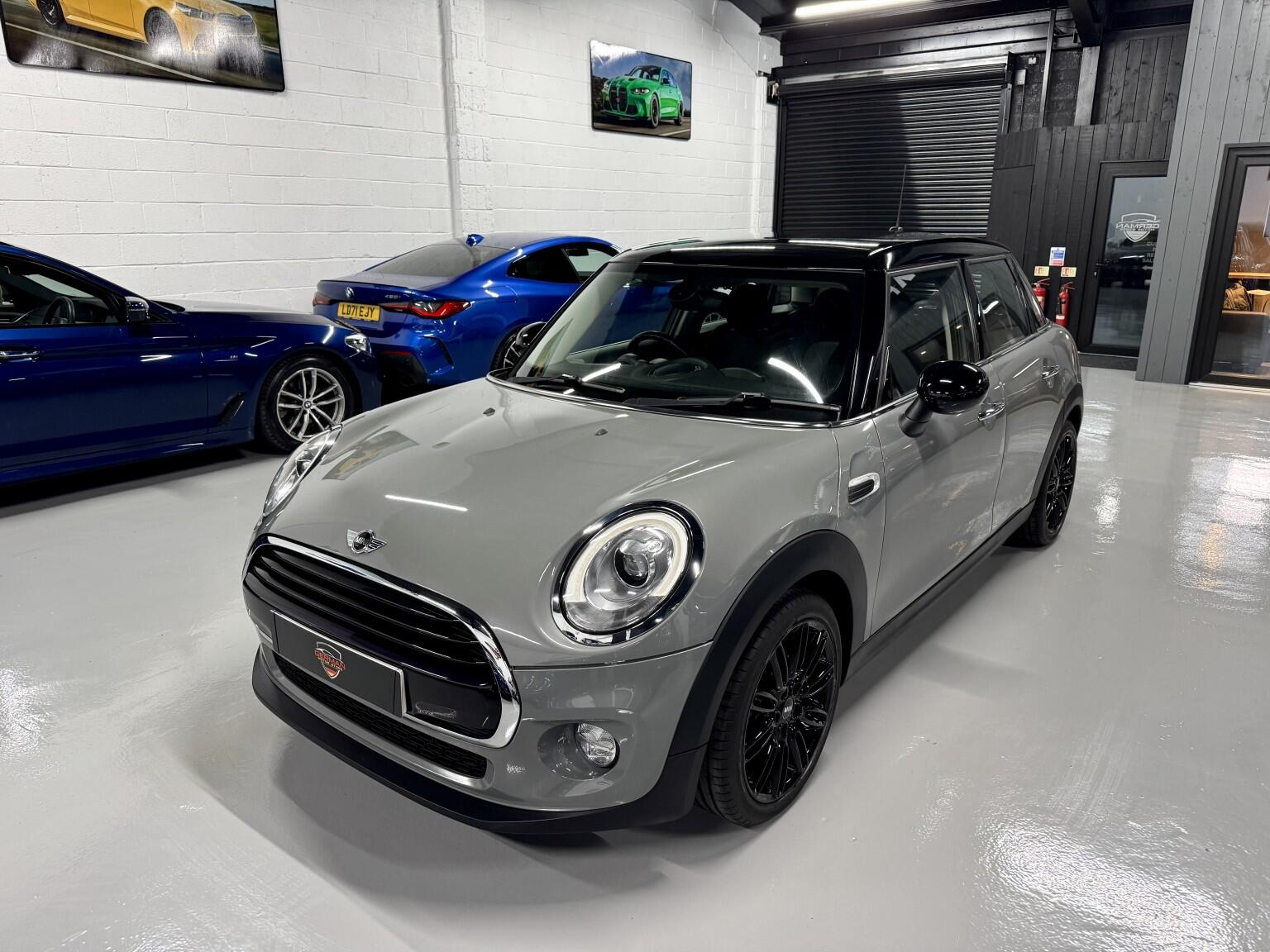 Mini Cooper view 16