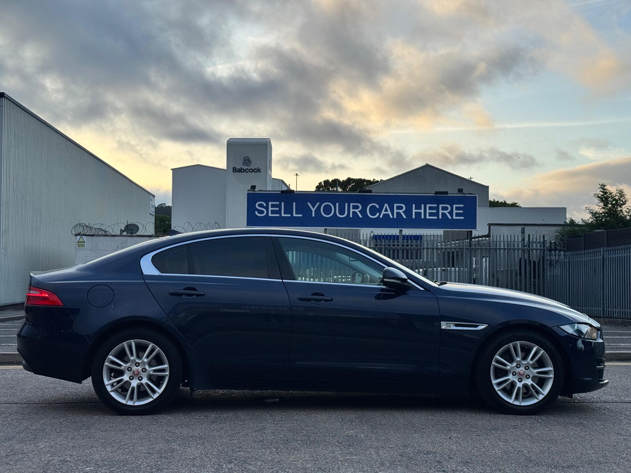 Jaguar Xe view 18