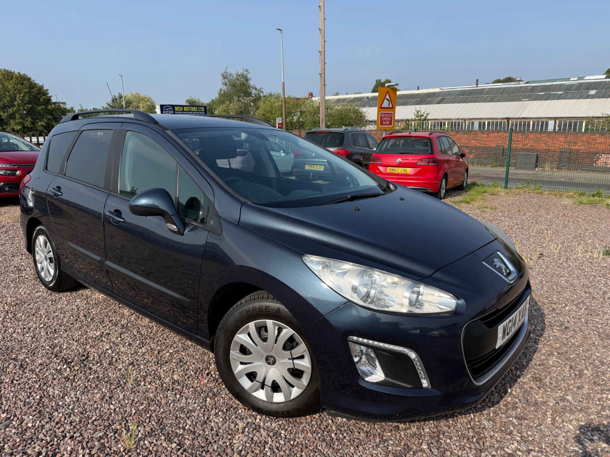 Peugeot 308 view 7