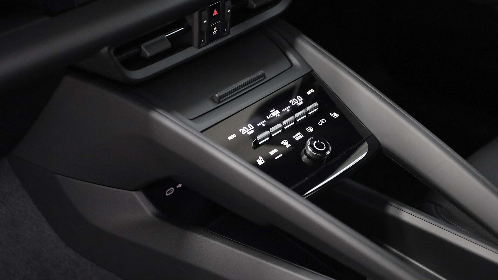Porsche Macan view 19