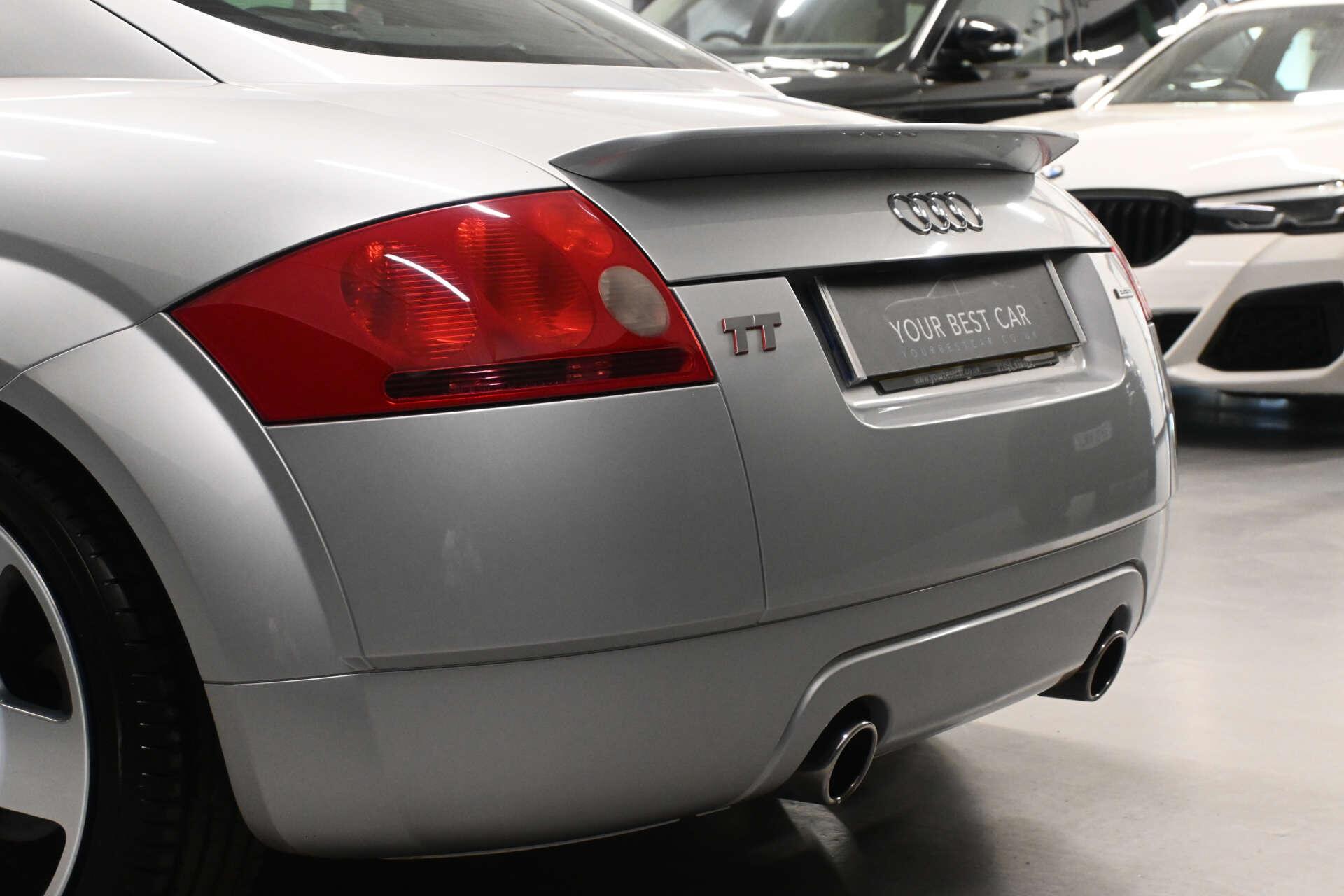 Audi TT view 69