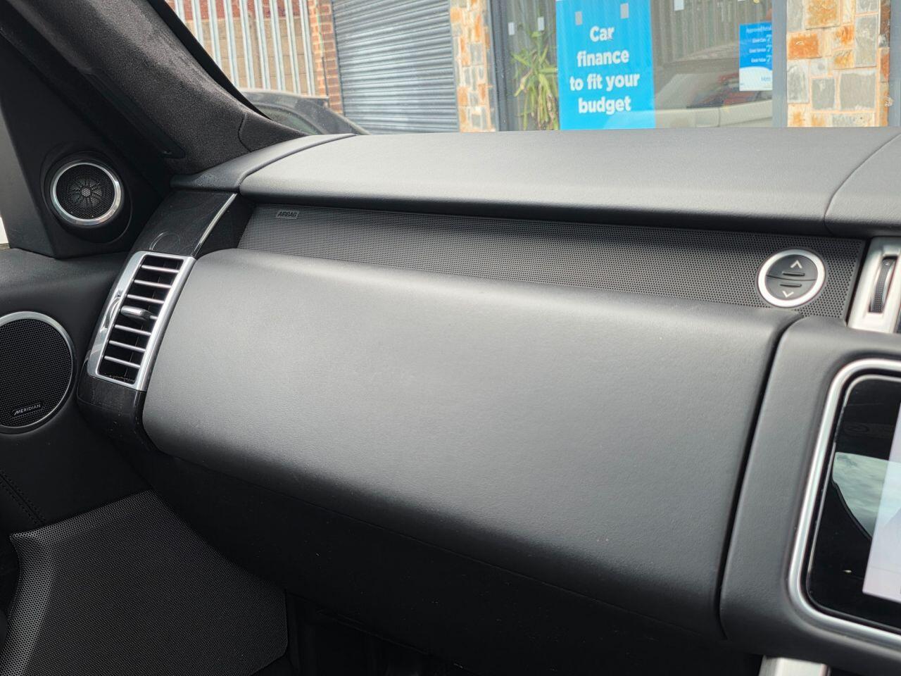 Land Rover Range Rover view 58