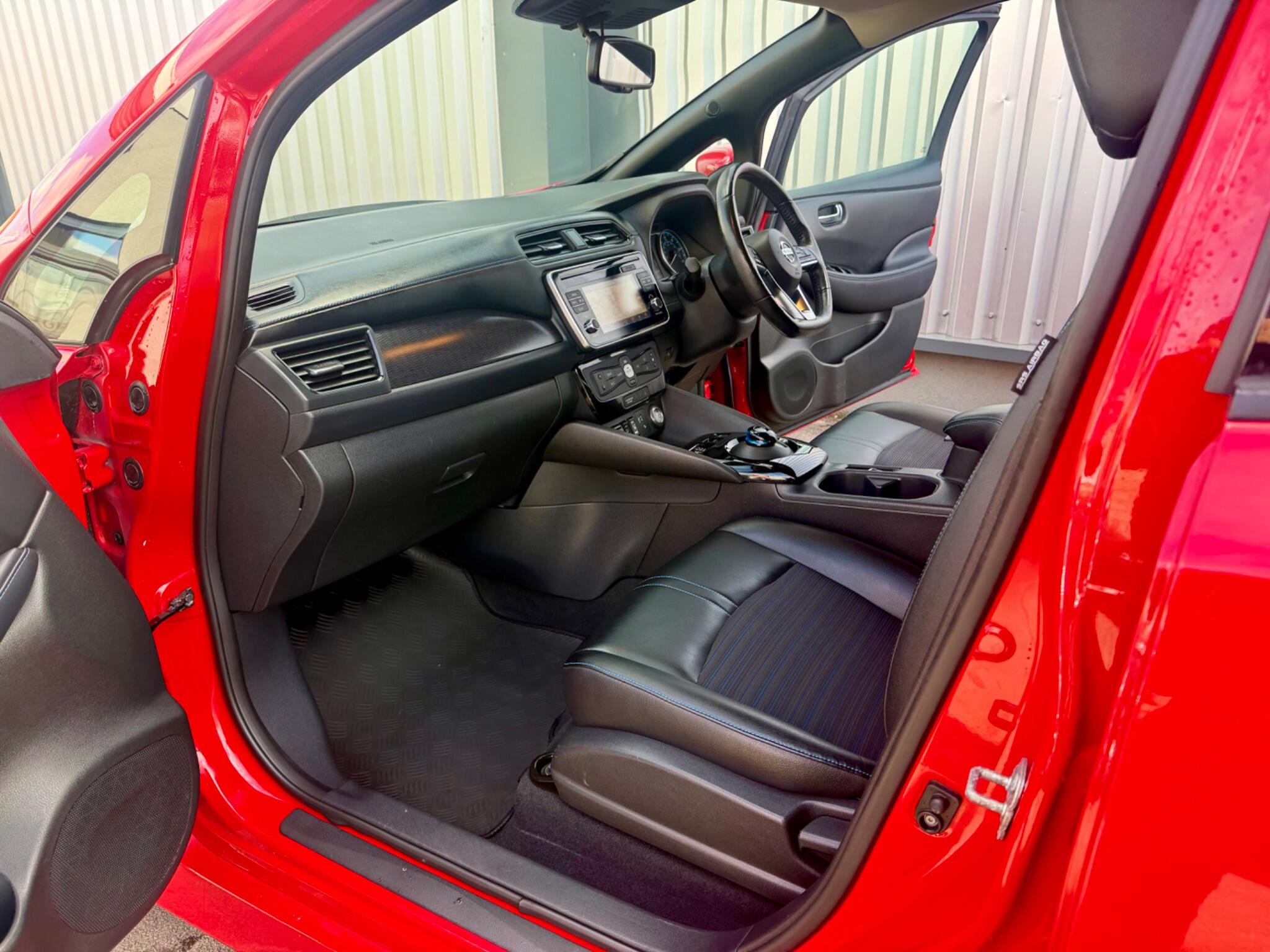 Nissan Leaf view 24