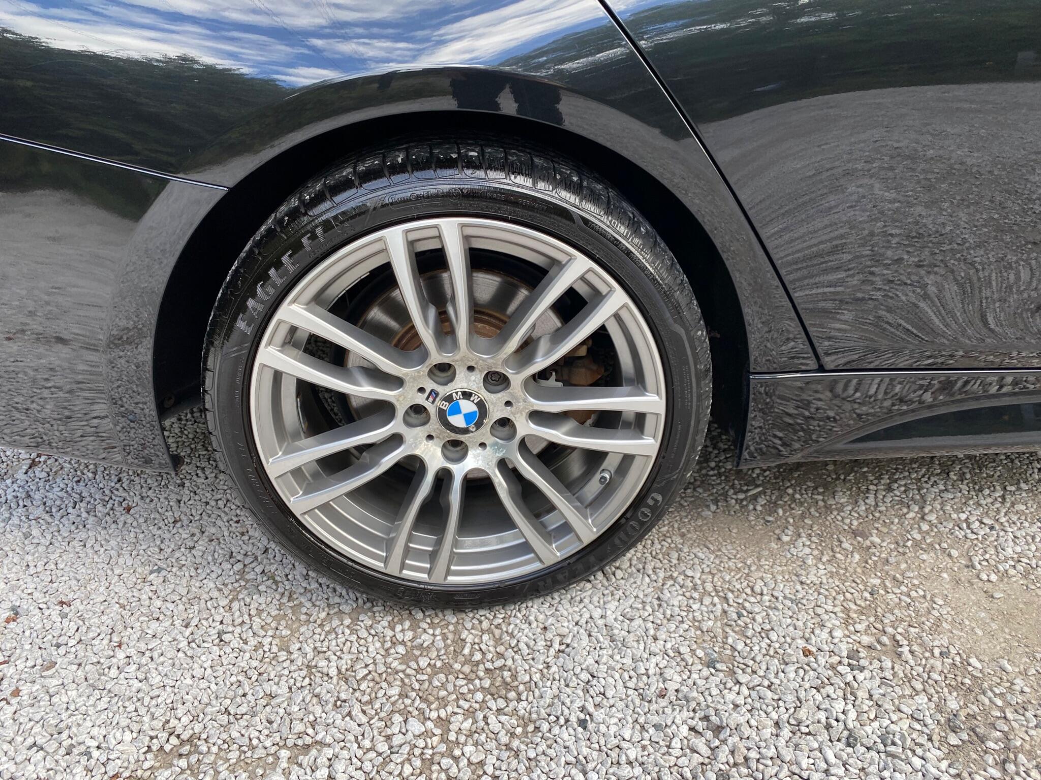 BMW 3 Series view 38