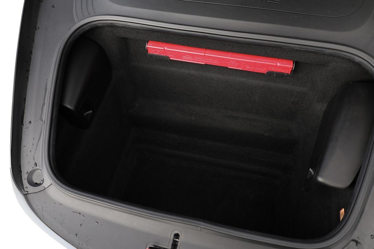 Porsche 718 Boxster view 23