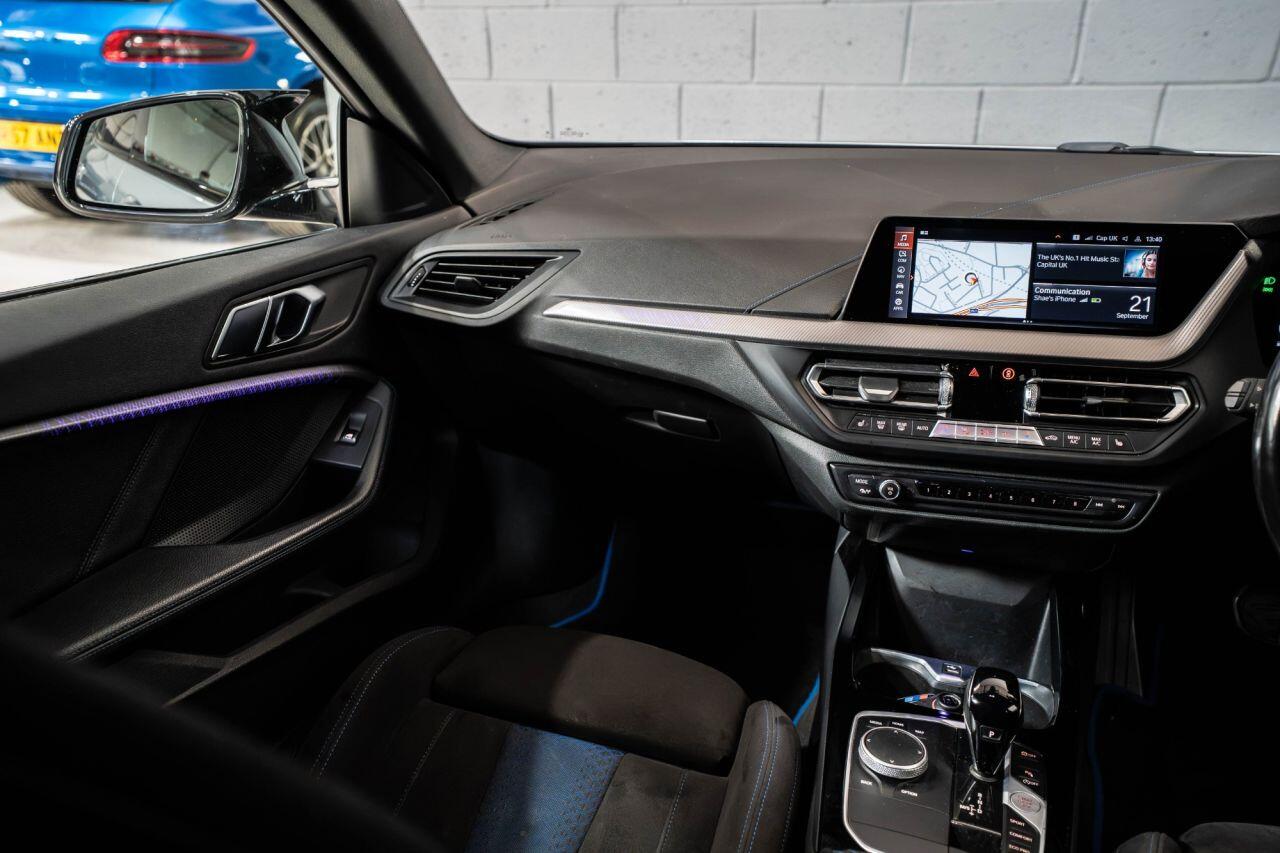 BMW 2 Series view 28