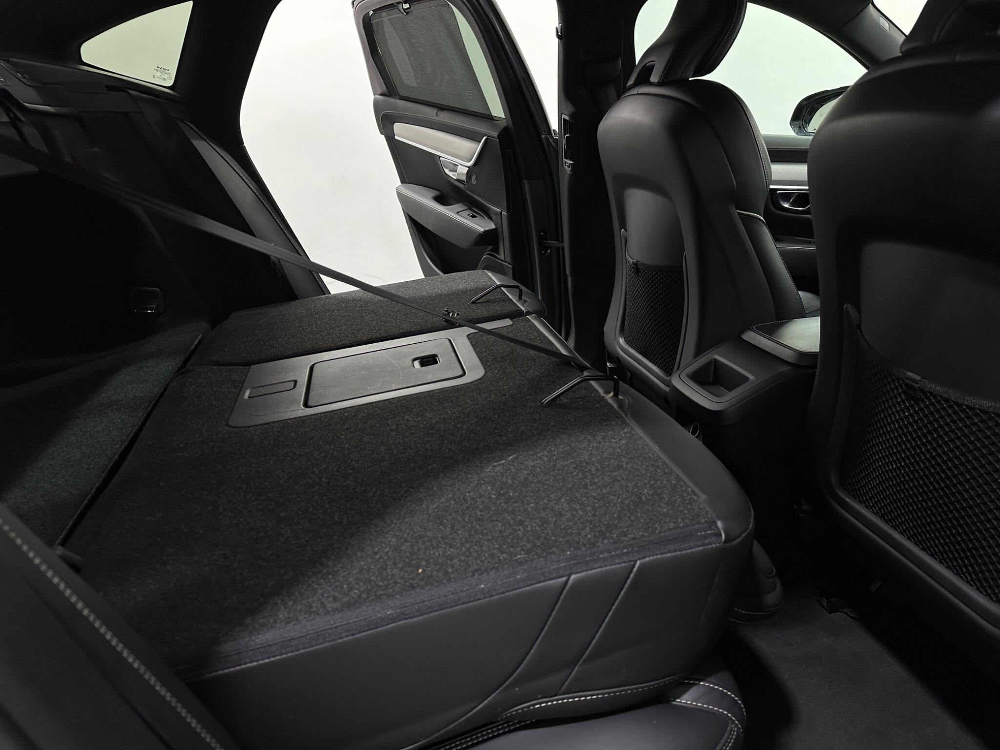 Volvo S90 view 46