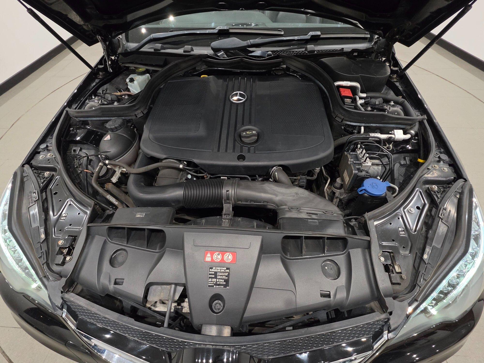 Mercedes-Benz E-Class view 44