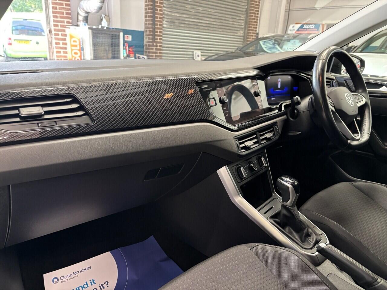 Volkswagen Polo view 22
