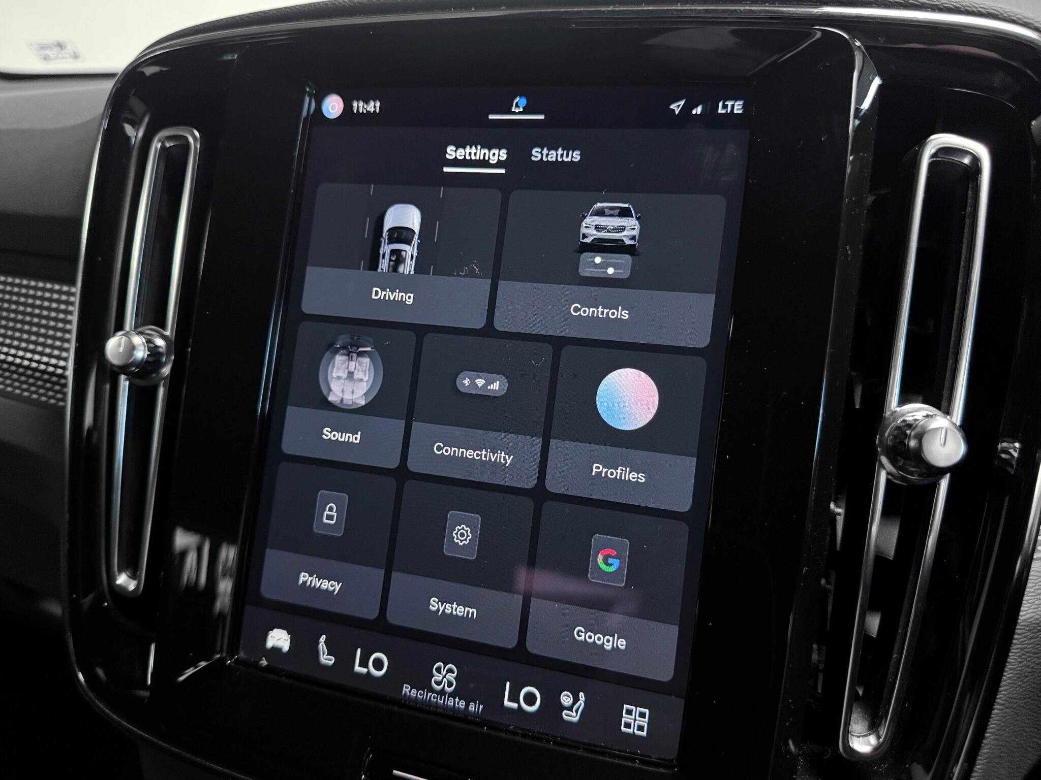 Volvo XC40 view 44