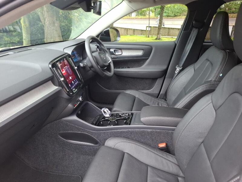 Volvo XC40 view 5