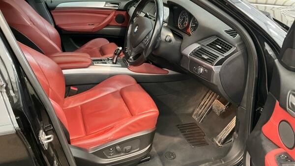BMW X6 view 2