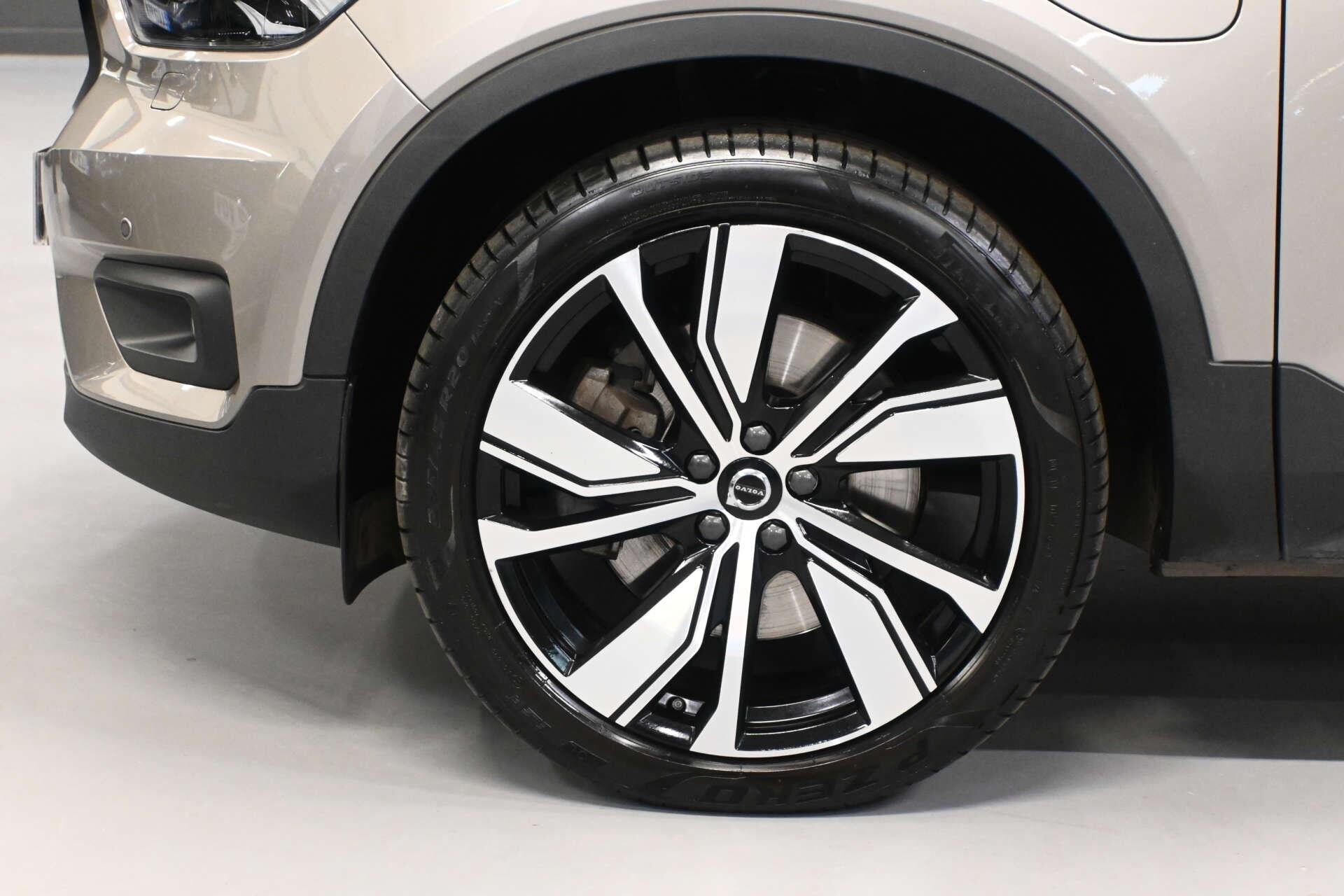 Volvo XC40 view 22