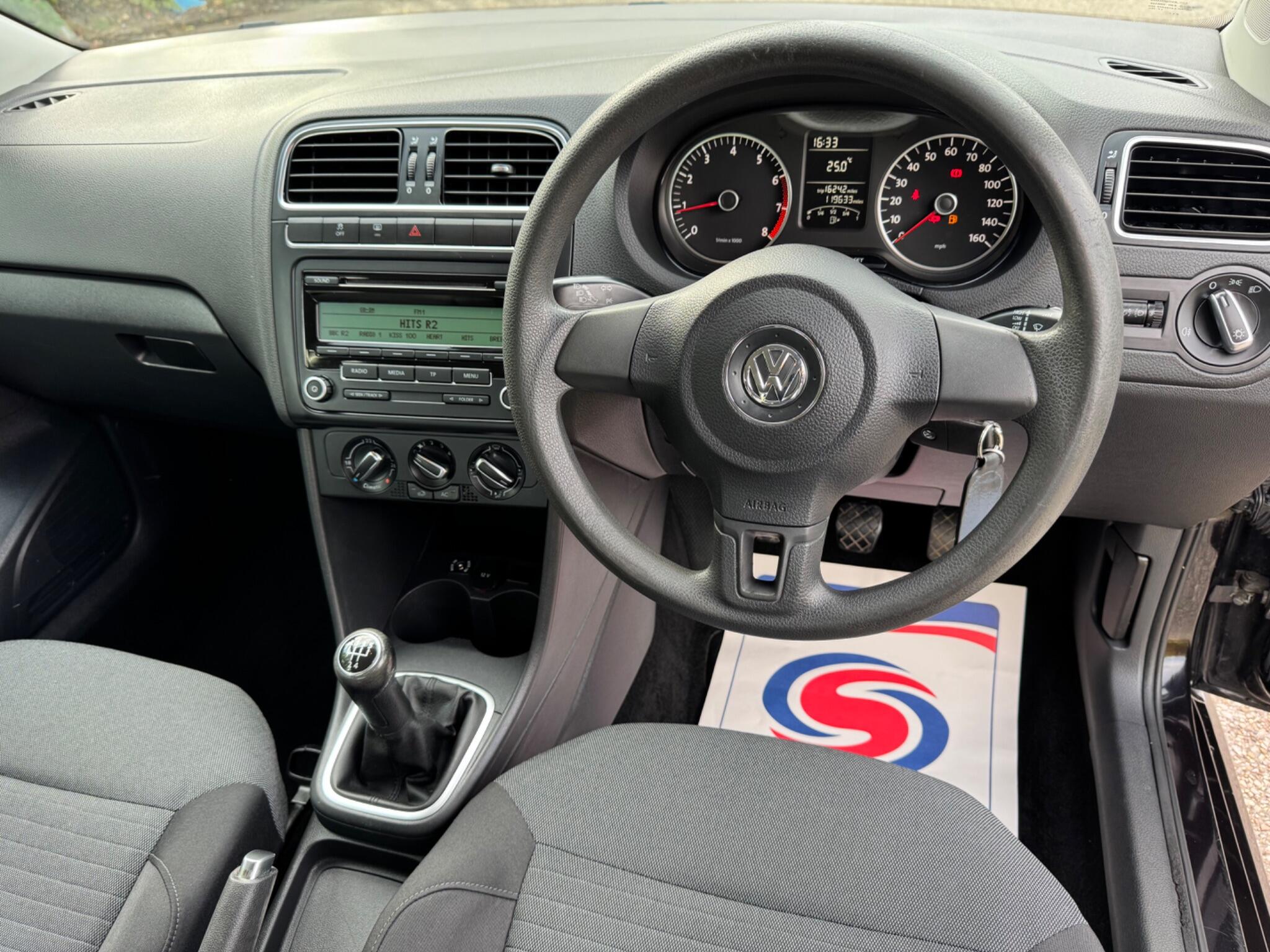 Volkswagen Polo view 17