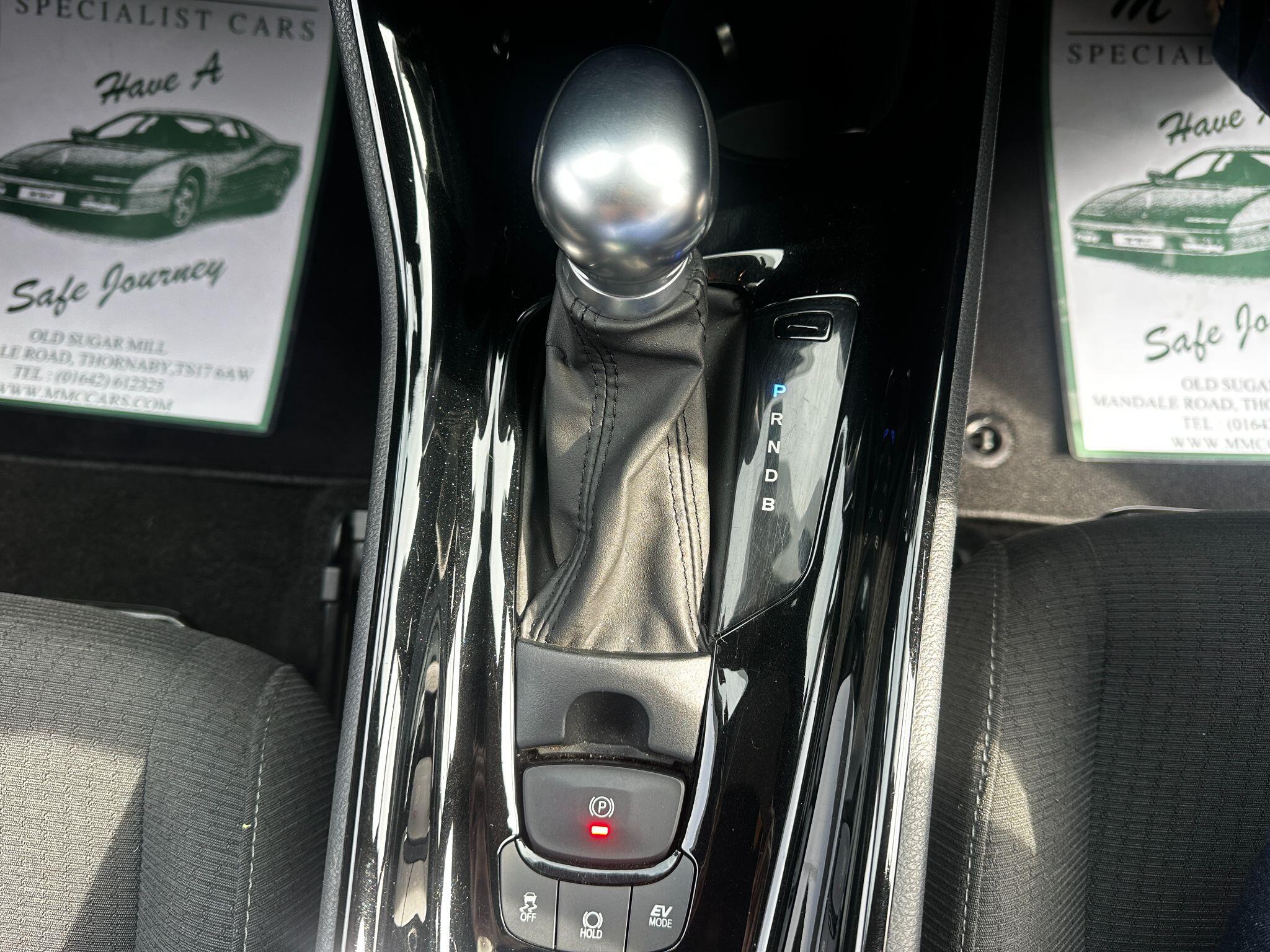 Toyota C-HR view 19